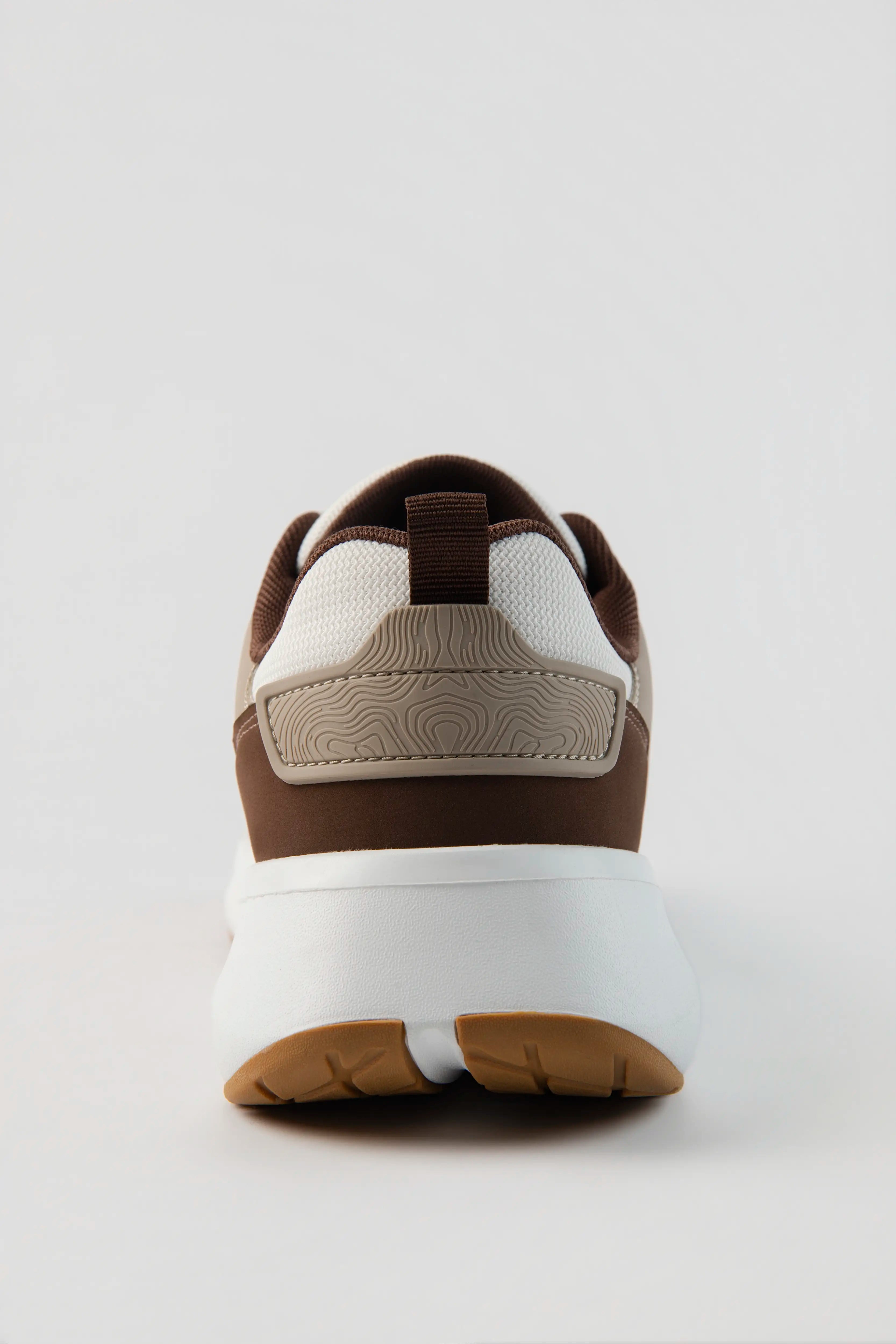 ZAPATOS CASUAL COLOR BRUNETTE