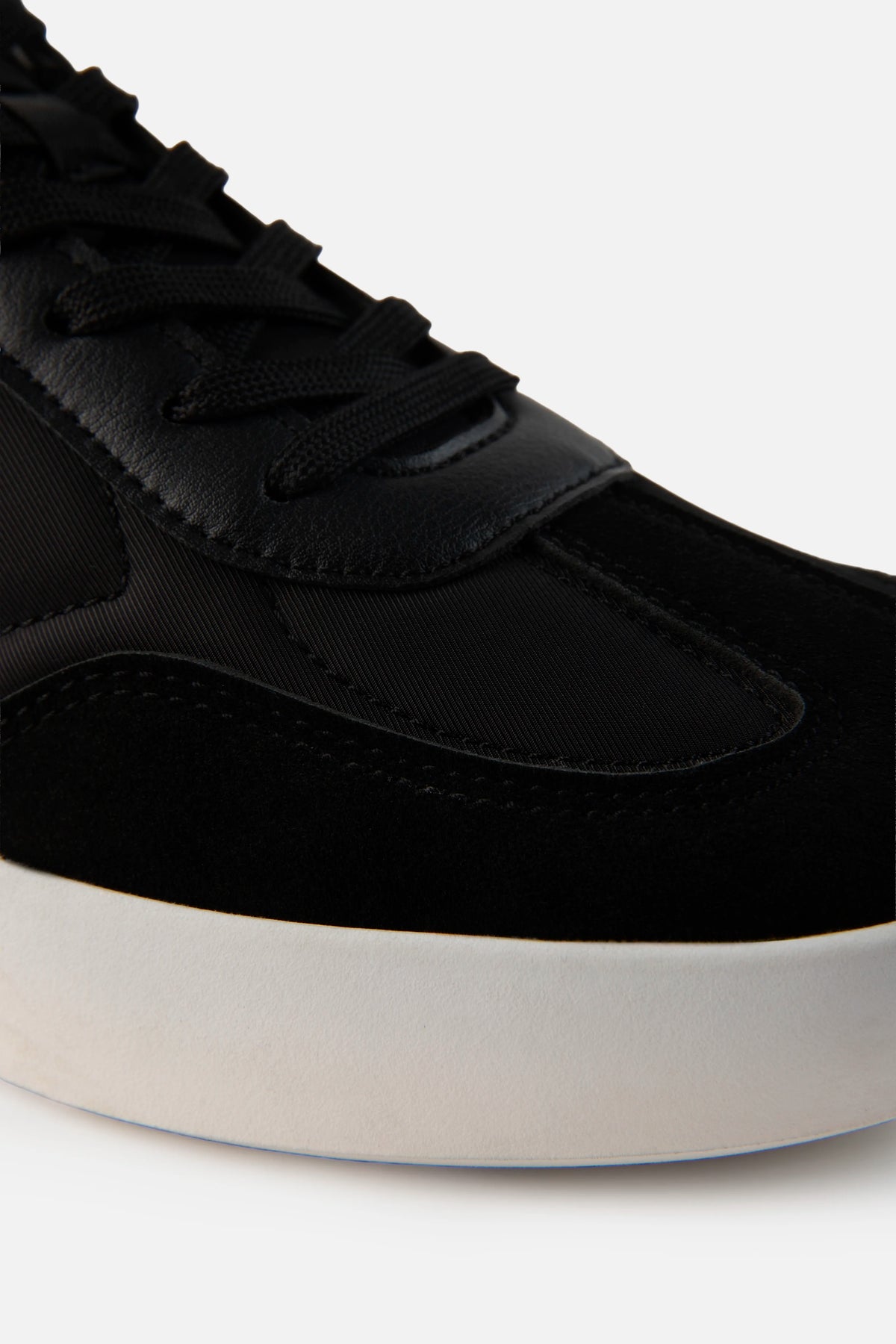 ZAPATOS CASUAL COLOR NEGRO