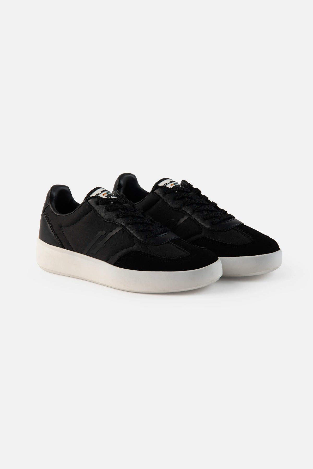 ZAPATOS CASUAL COLOR NEGRO