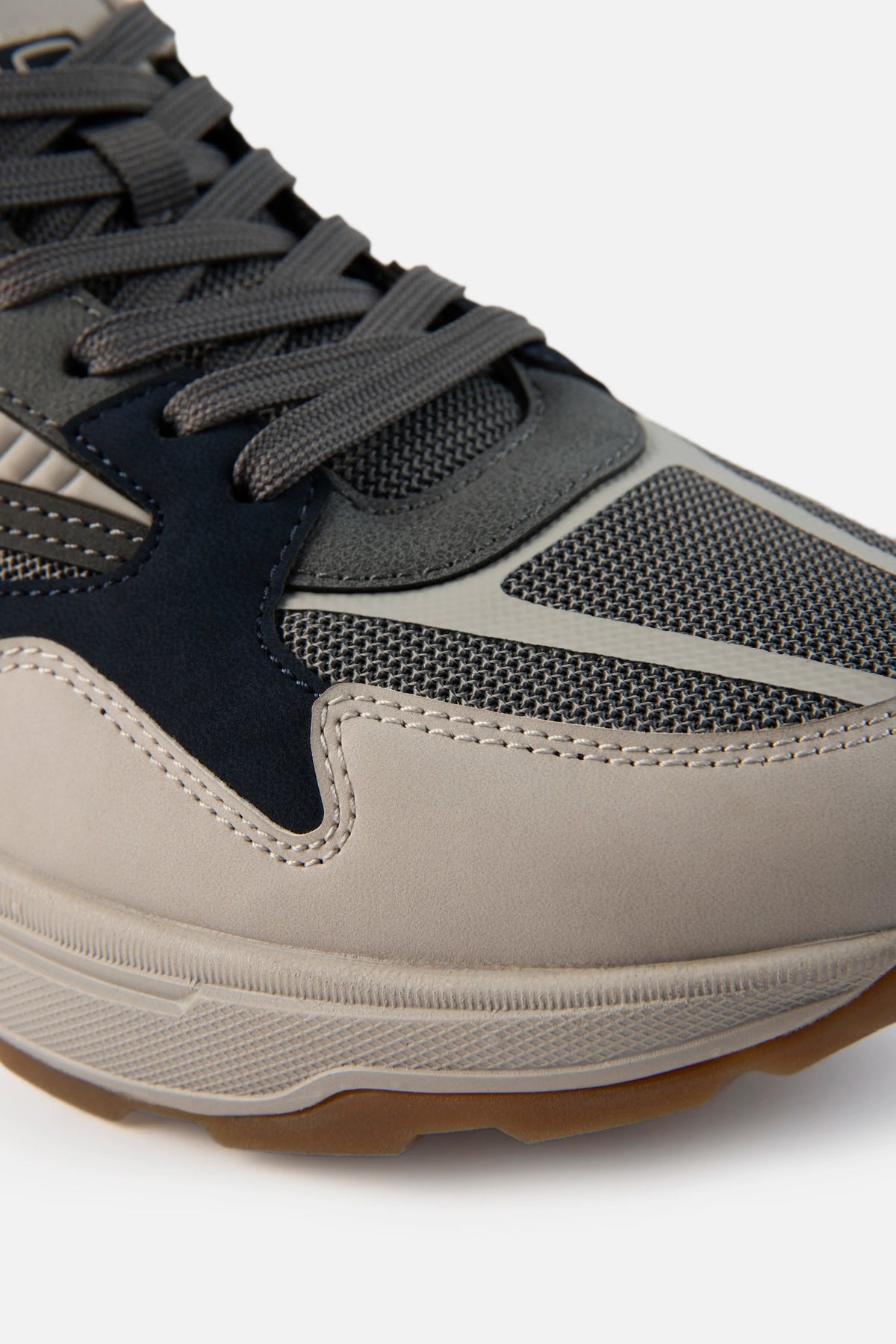 ZAPATOS CASUAL COLOR TAUPE
