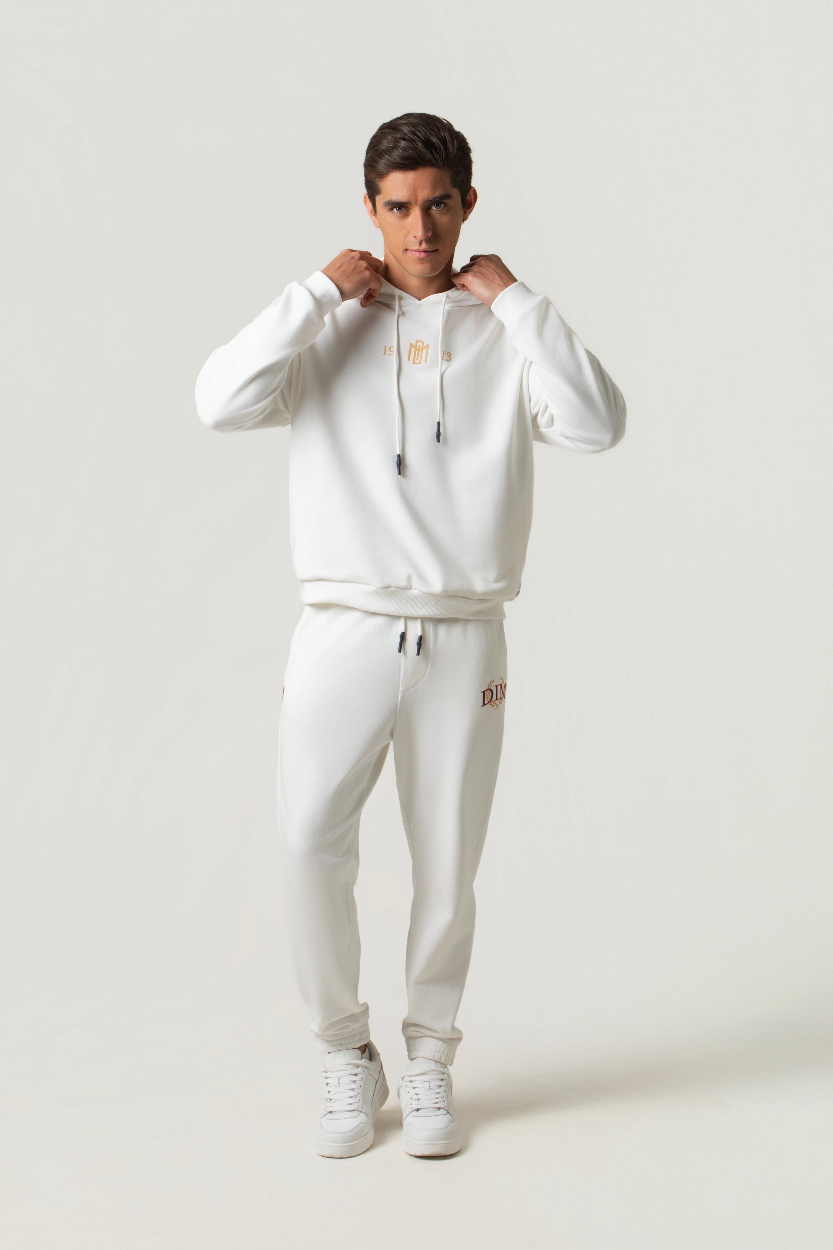 BUZO CERRADO COLOR IVORY