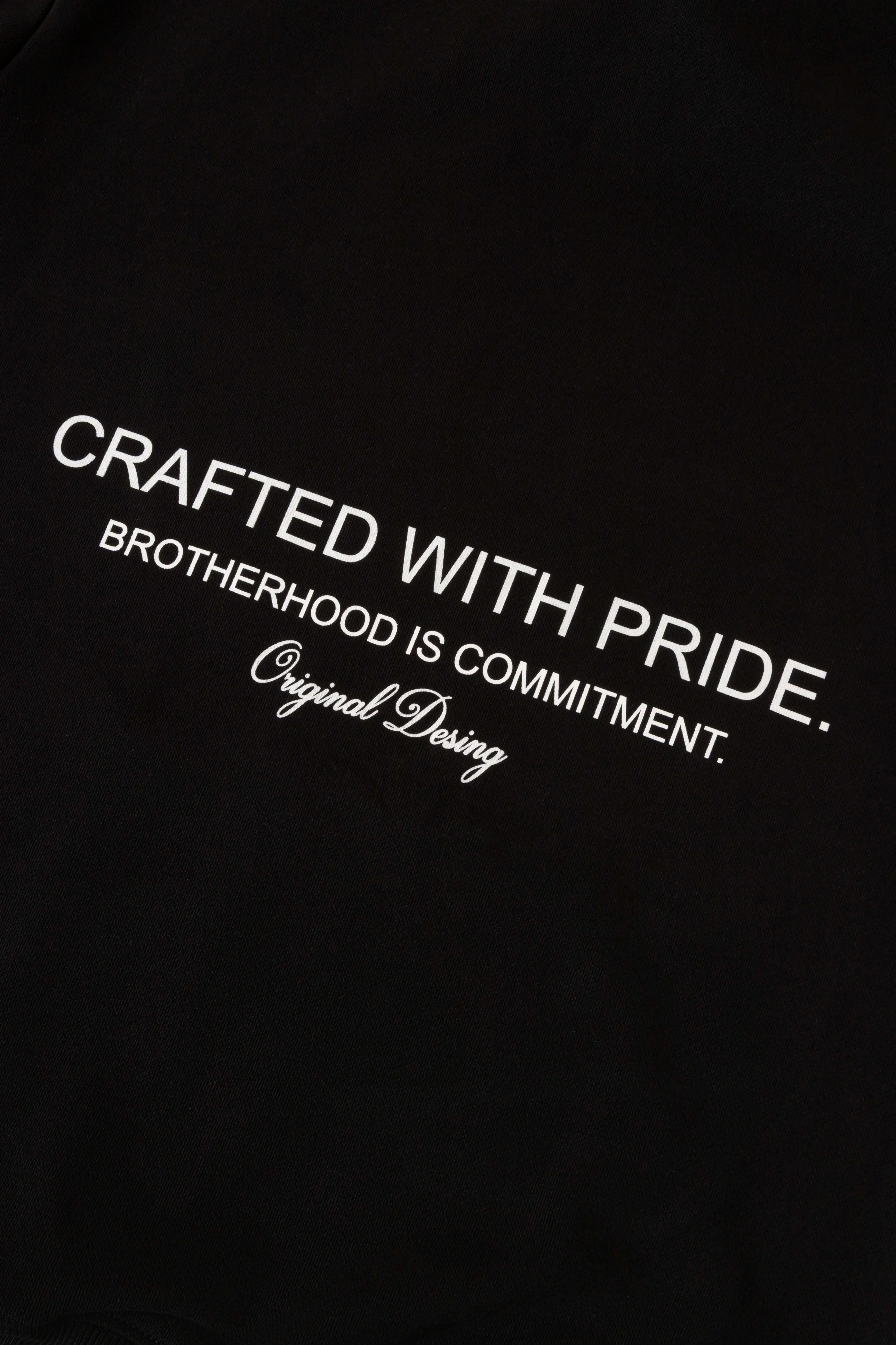 BUZO CERRADO COLOR NEGRO