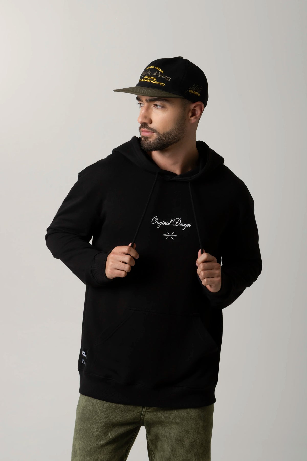 BUZO CERRADO COLOR NEGRO