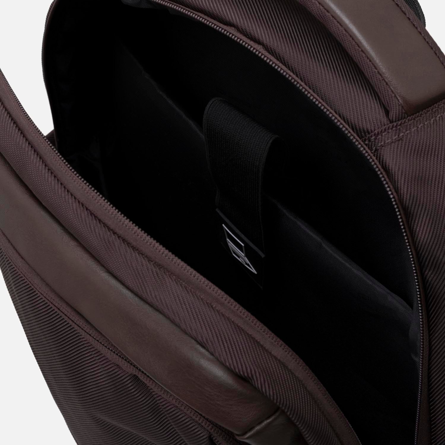 MALETIN TIPO MORRAL COLOR CAFE