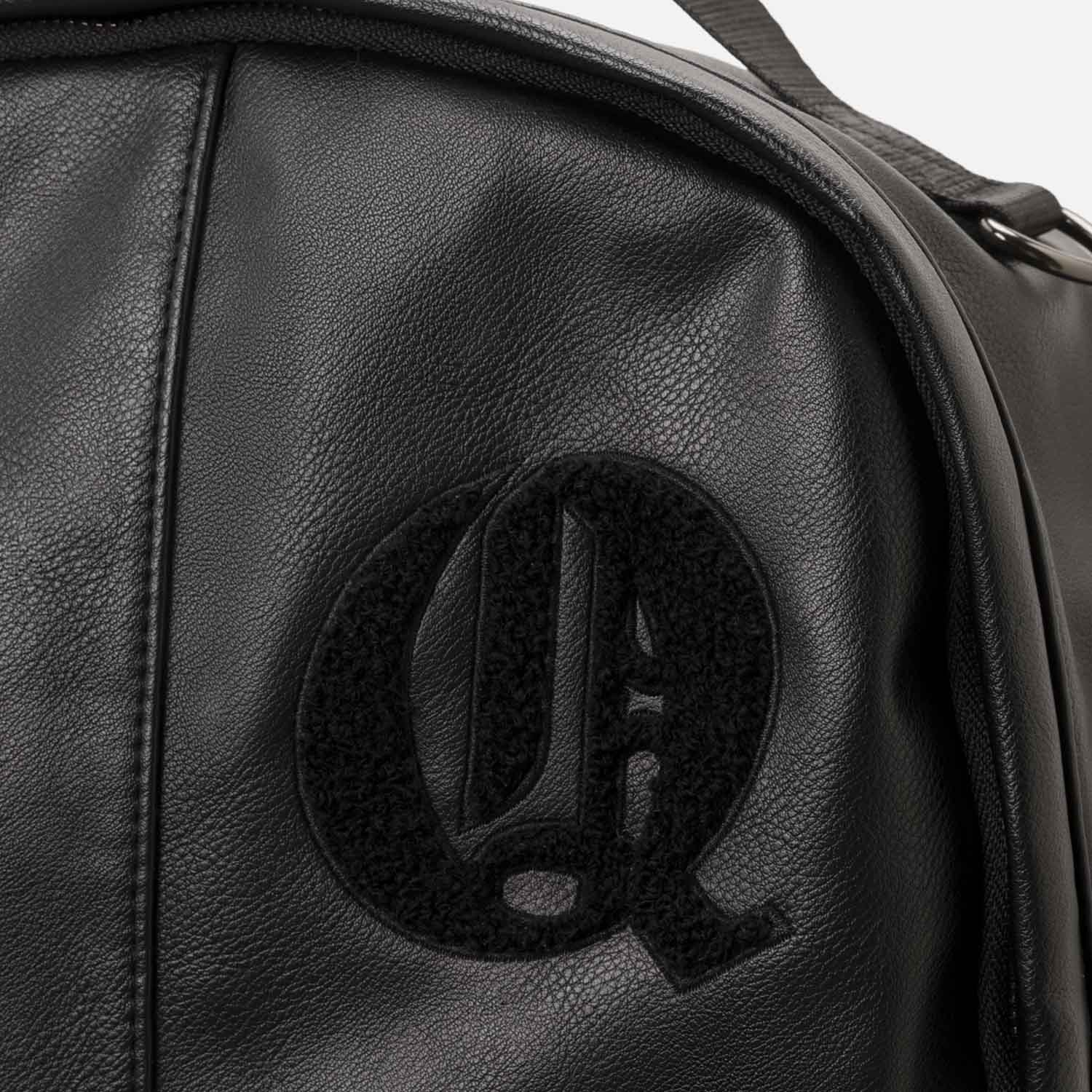 MALETIN TIPO MORRAL COLOR NEGRO