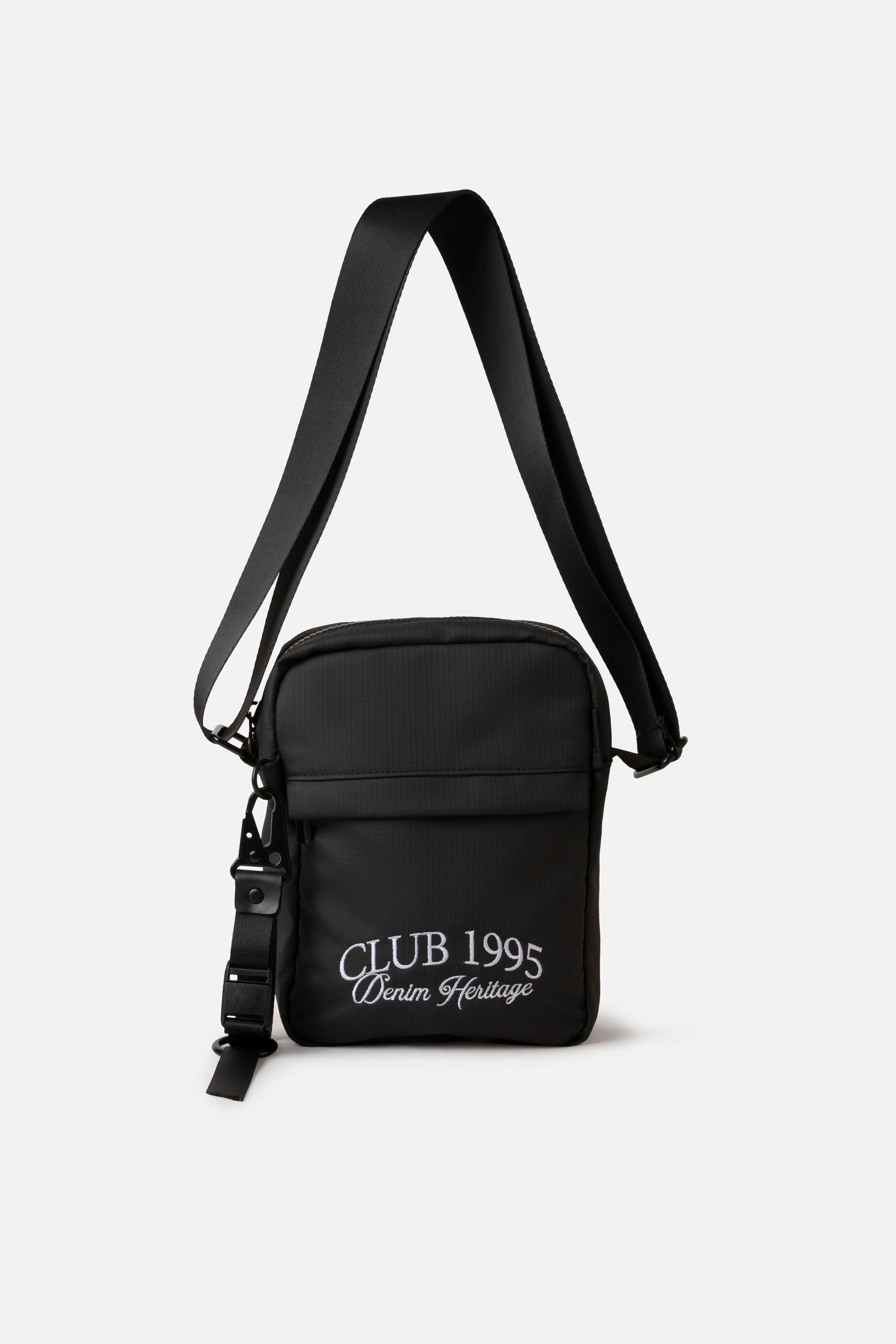 MALETIN TIPO DEPORTIVO COLOR NEGRO