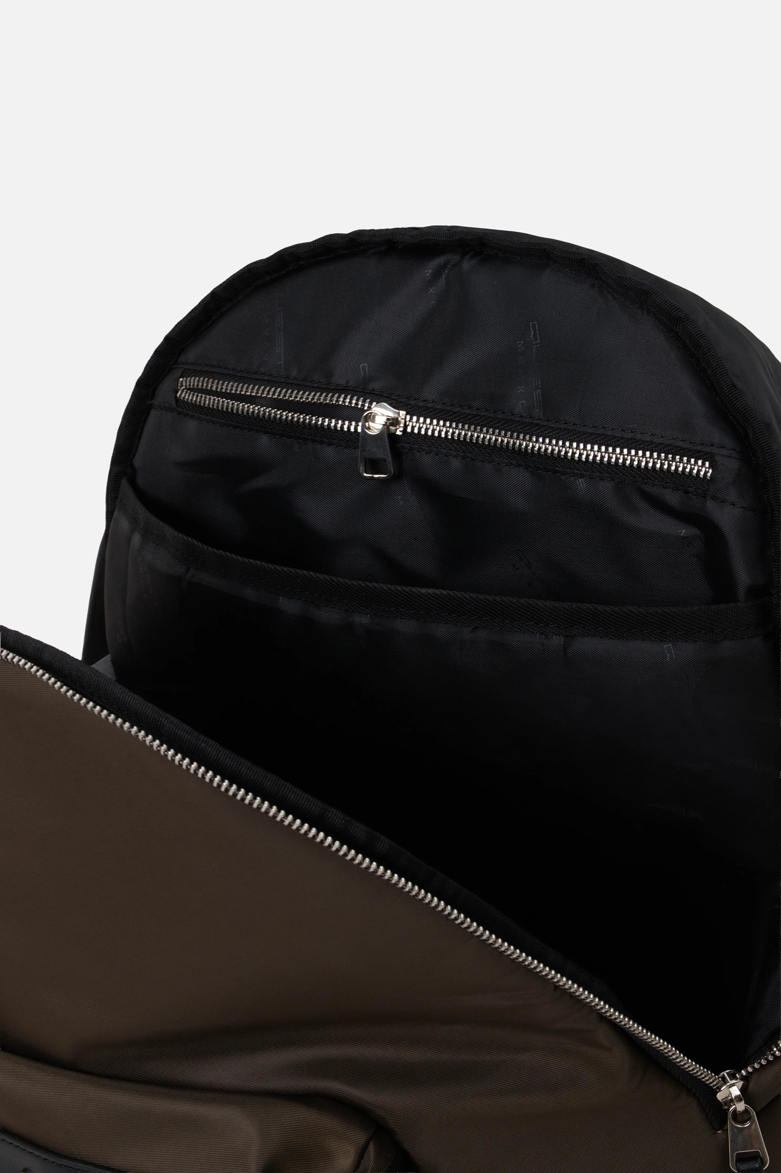 MALETIN TIPO MORRAL COLOR DARK OLIVA