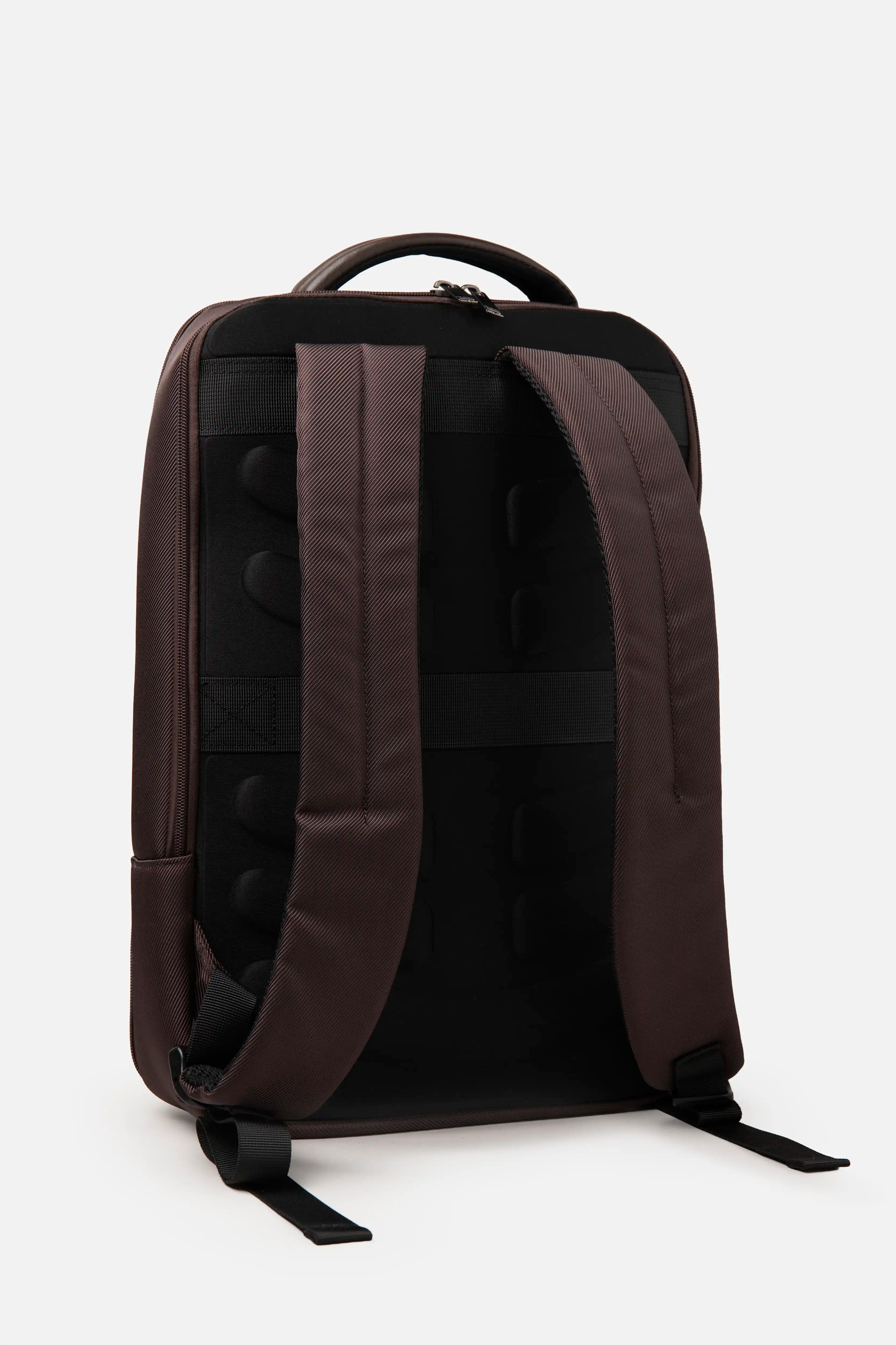 MALETIN TIPO MORRAL COLOR CAFE
