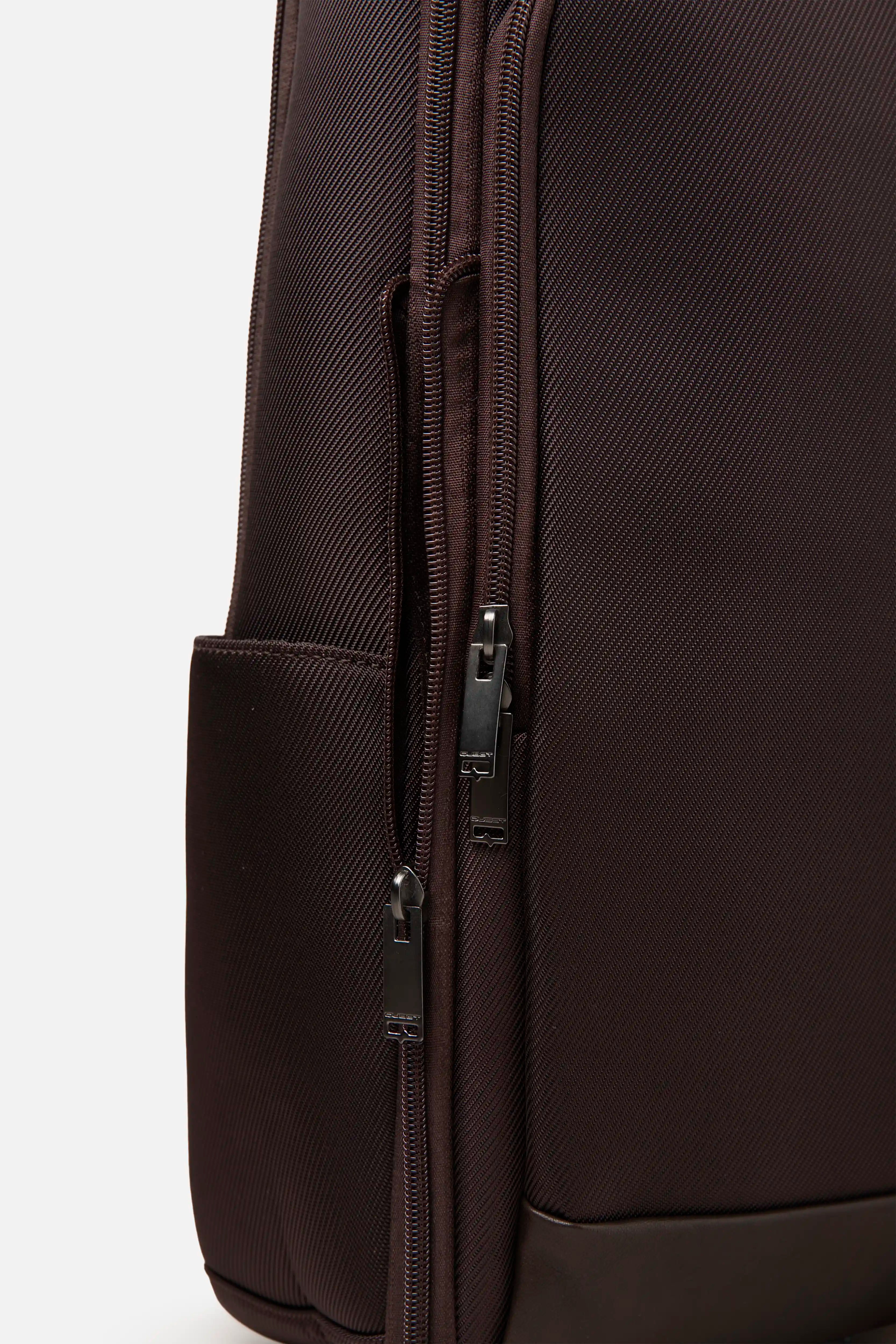 MALETIN TIPO MORRAL COLOR CAFE