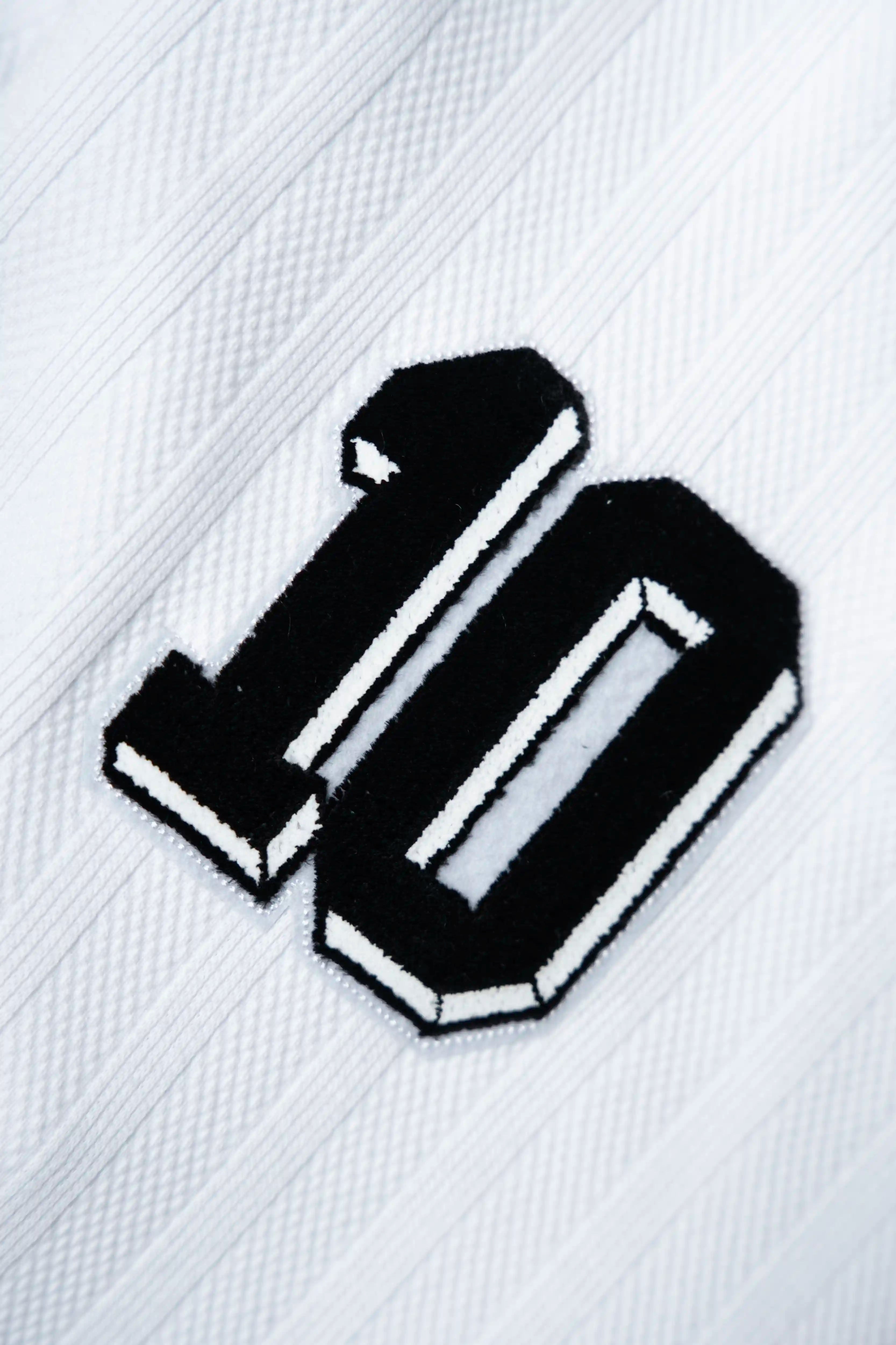 POLO ALEMANIA MANGA LARGA COLOR BLANCO OPTICO