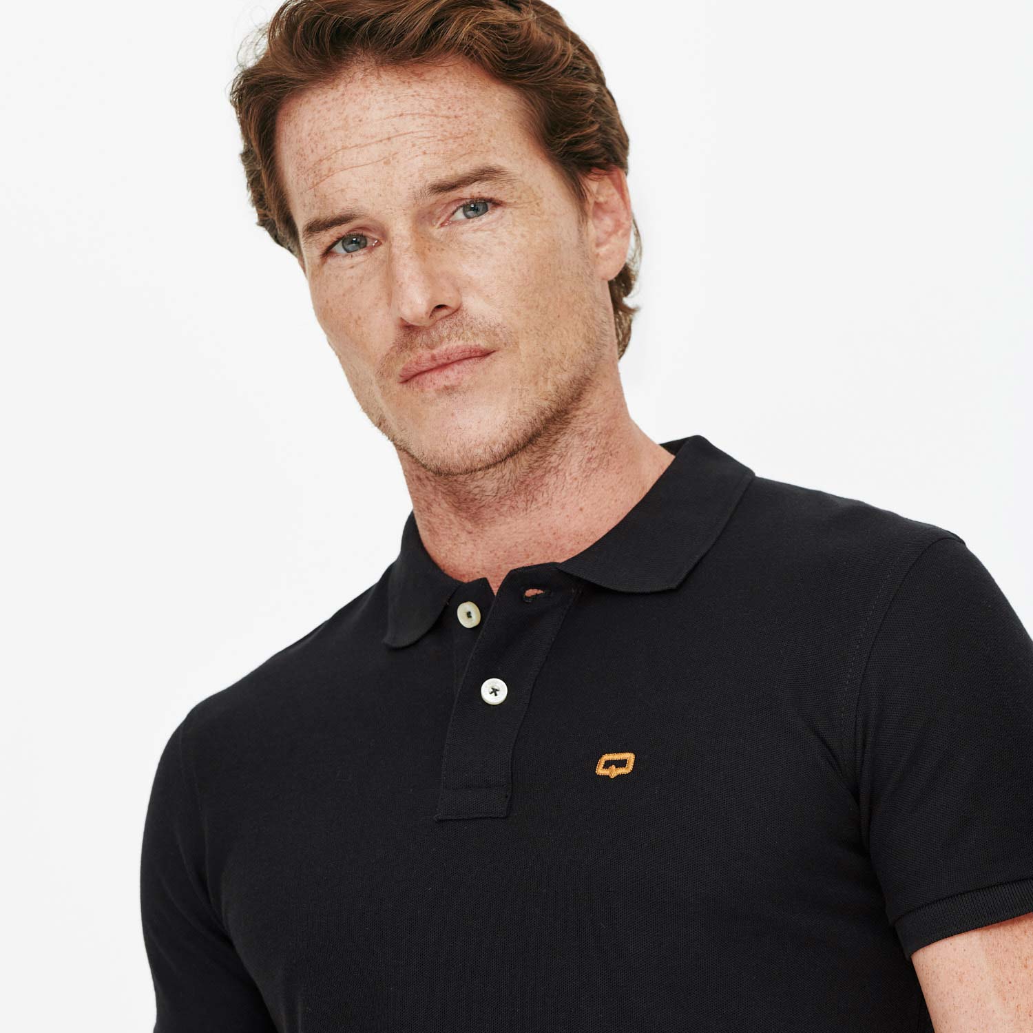 POLO SLIM COLOR NEGRO