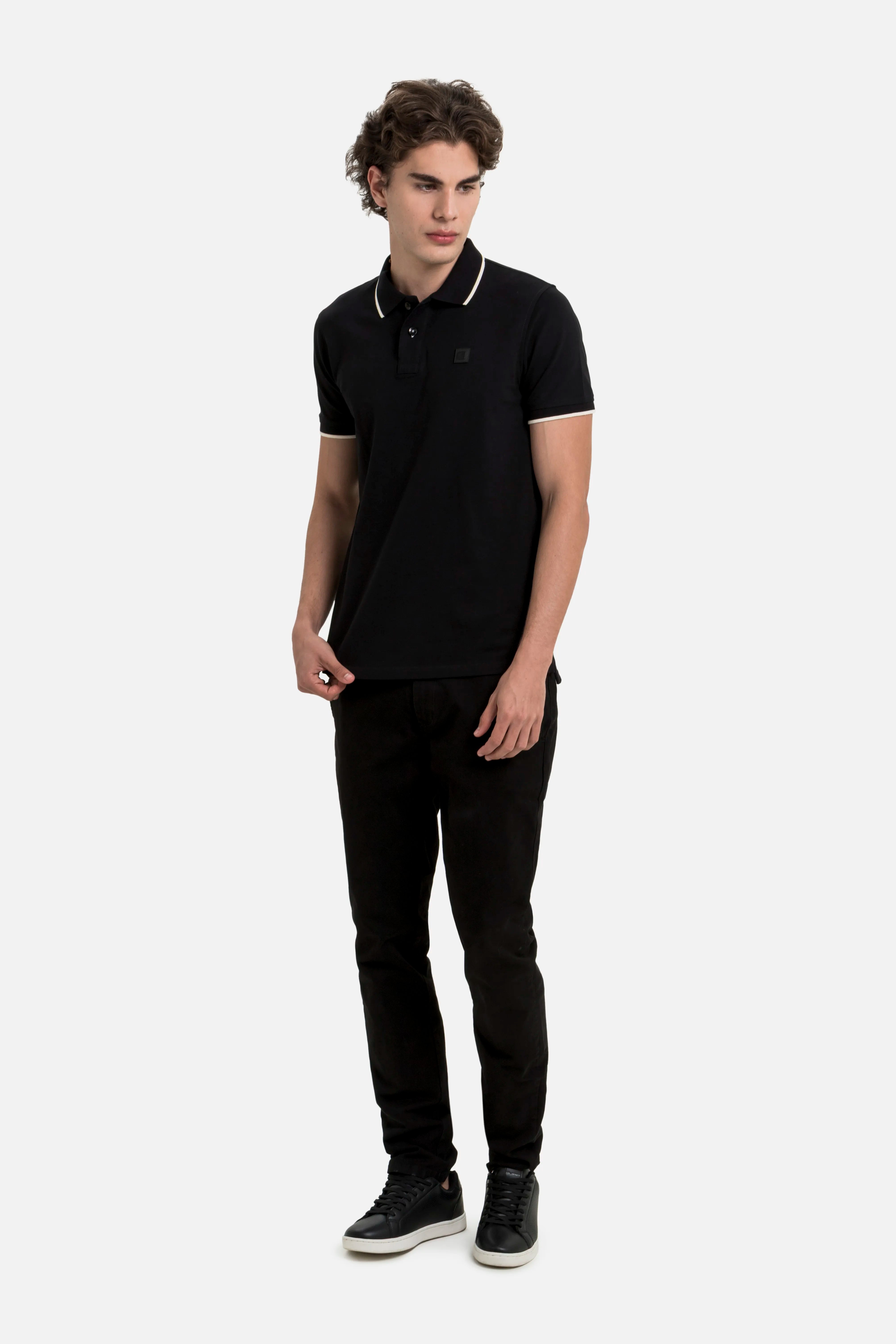 POLO TIPPING COLOR NEGRO-IVORY MARFIL