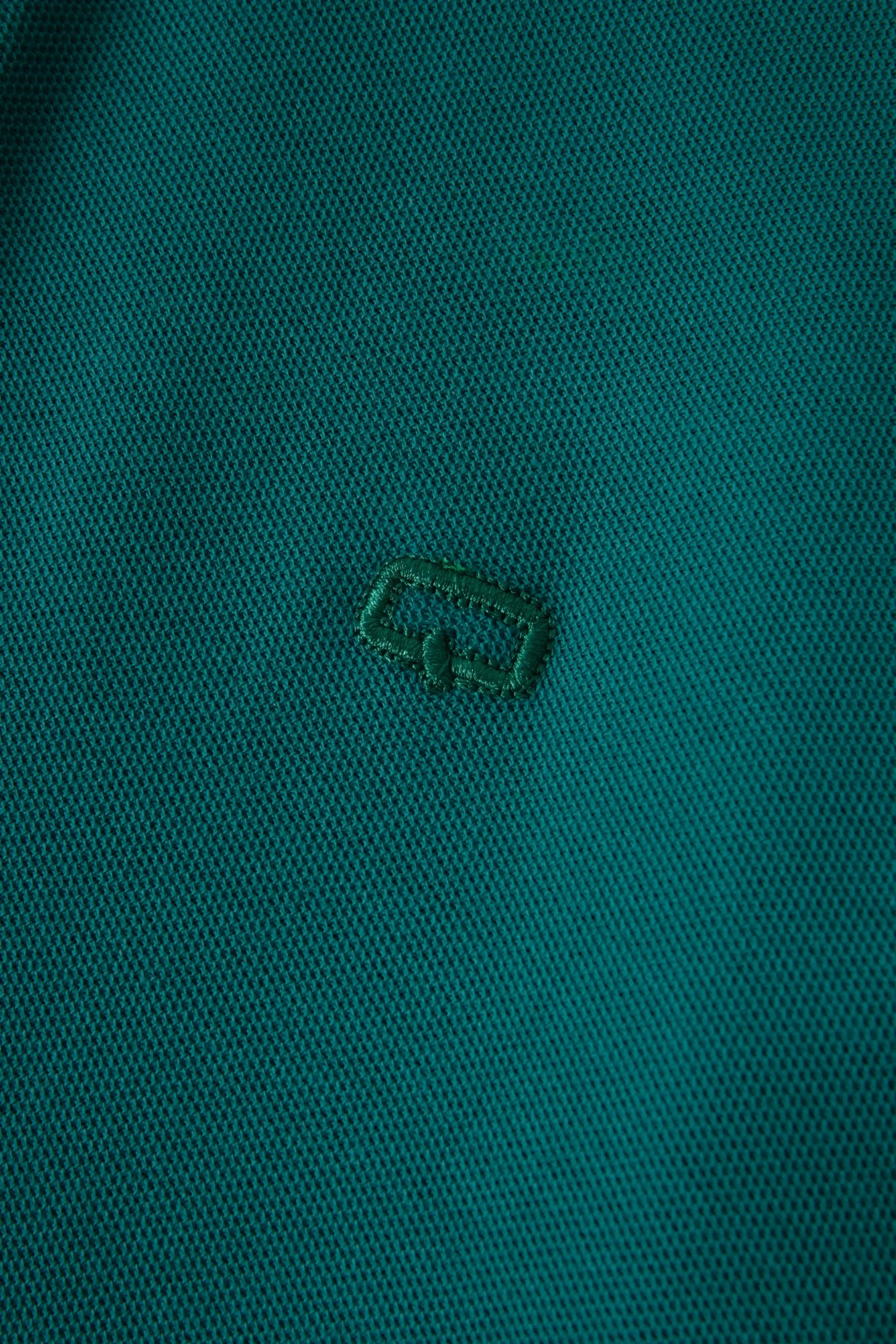 POLO SLIM COLOR VERDE TORMENTA