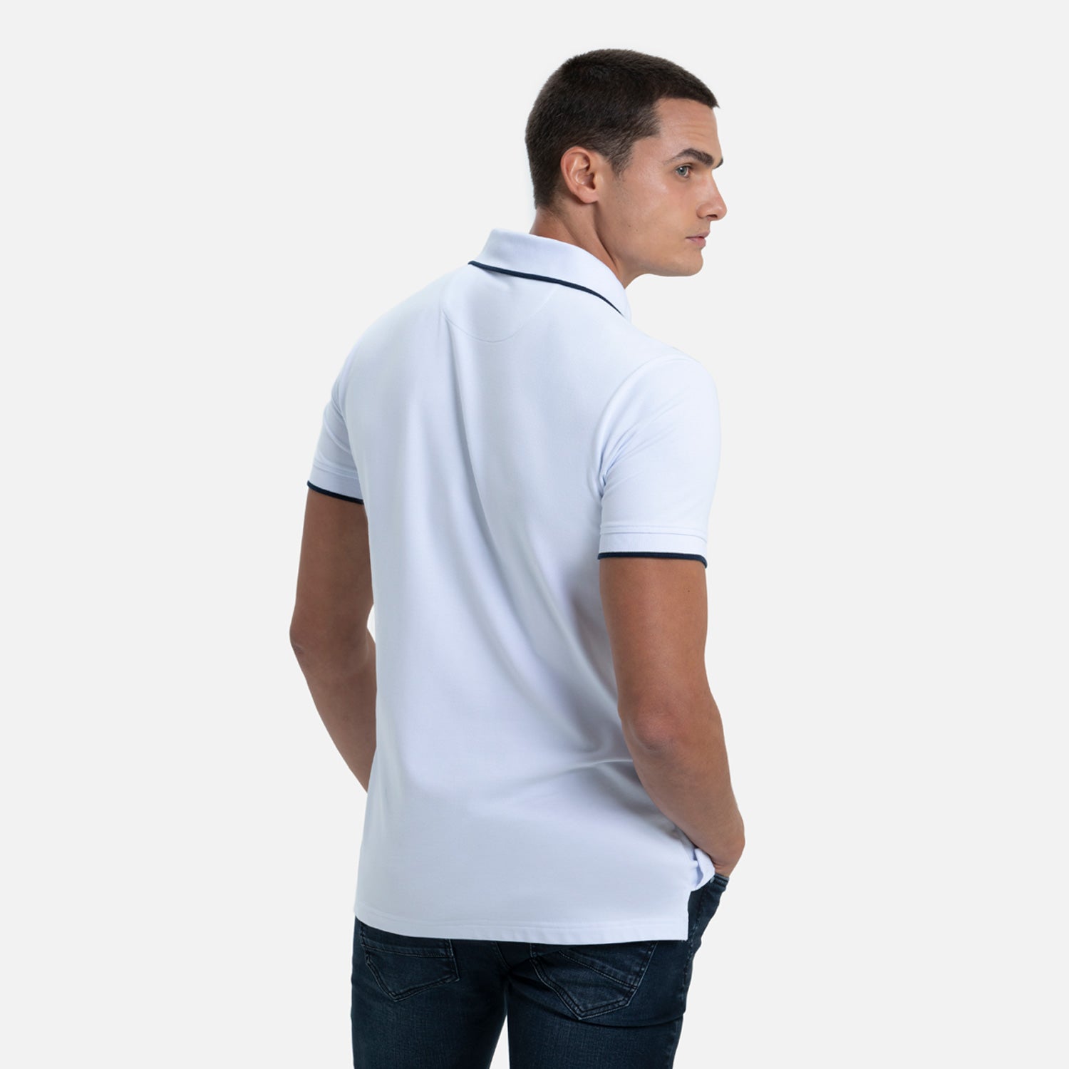 POLO MANGA CORTA COLOR BLANCO OPTICO