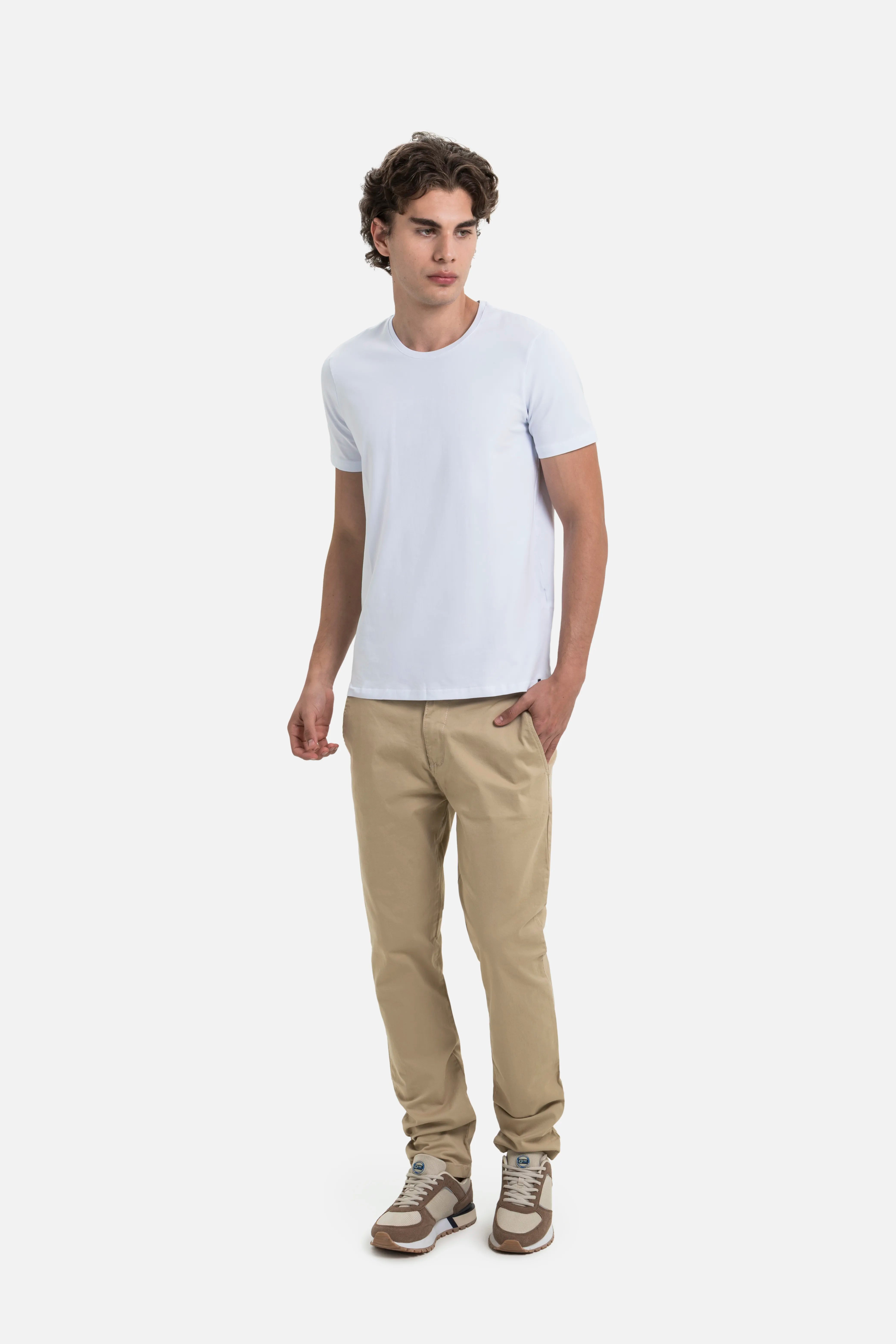 CAMISETA ESPECIAL UNICOLOR COLOR BLANCO OPTICO