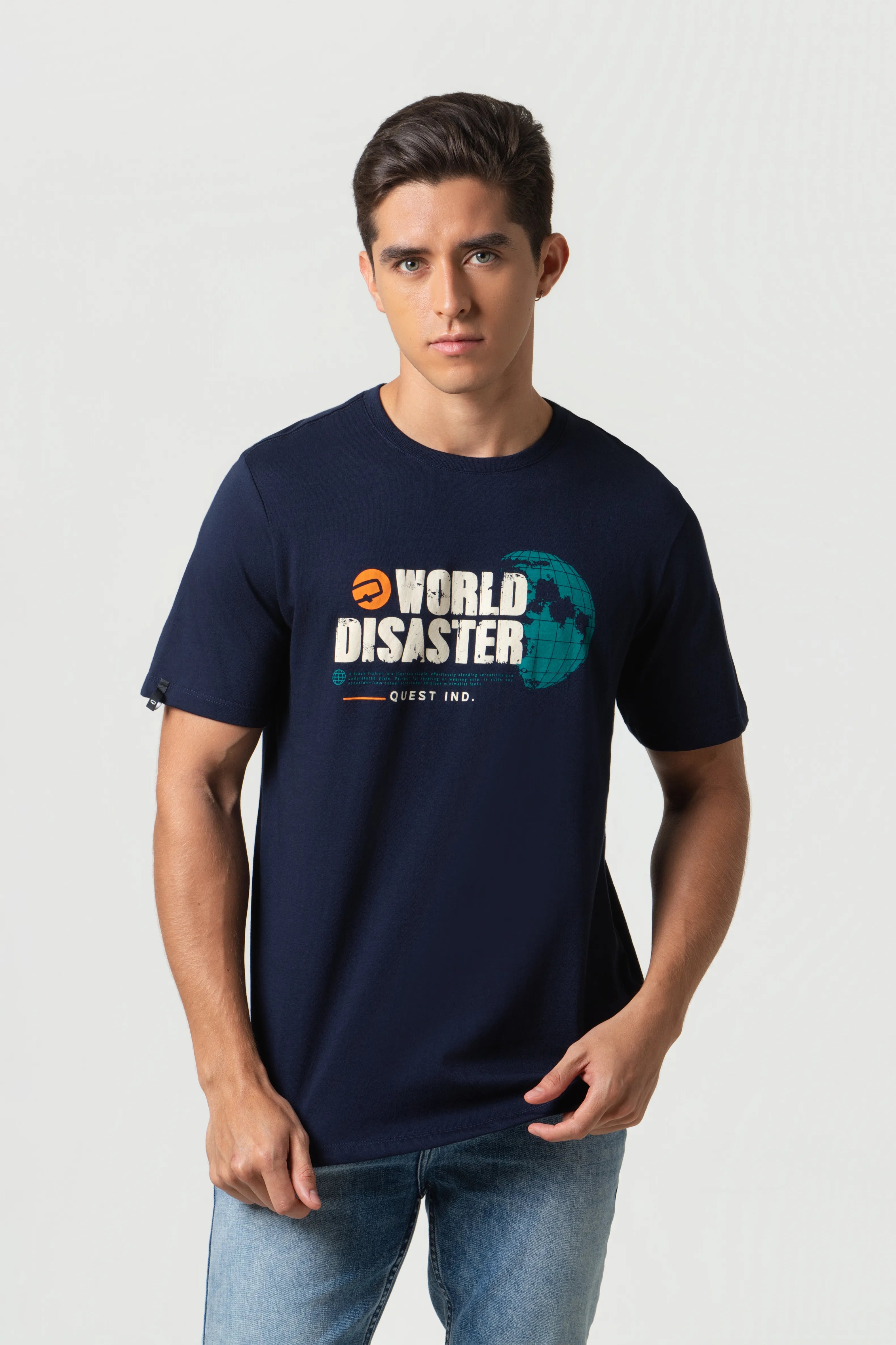 CAMISETA ESPECIAL ESTAMPADO LOCALIZADO COLOR AZUL OSCURO