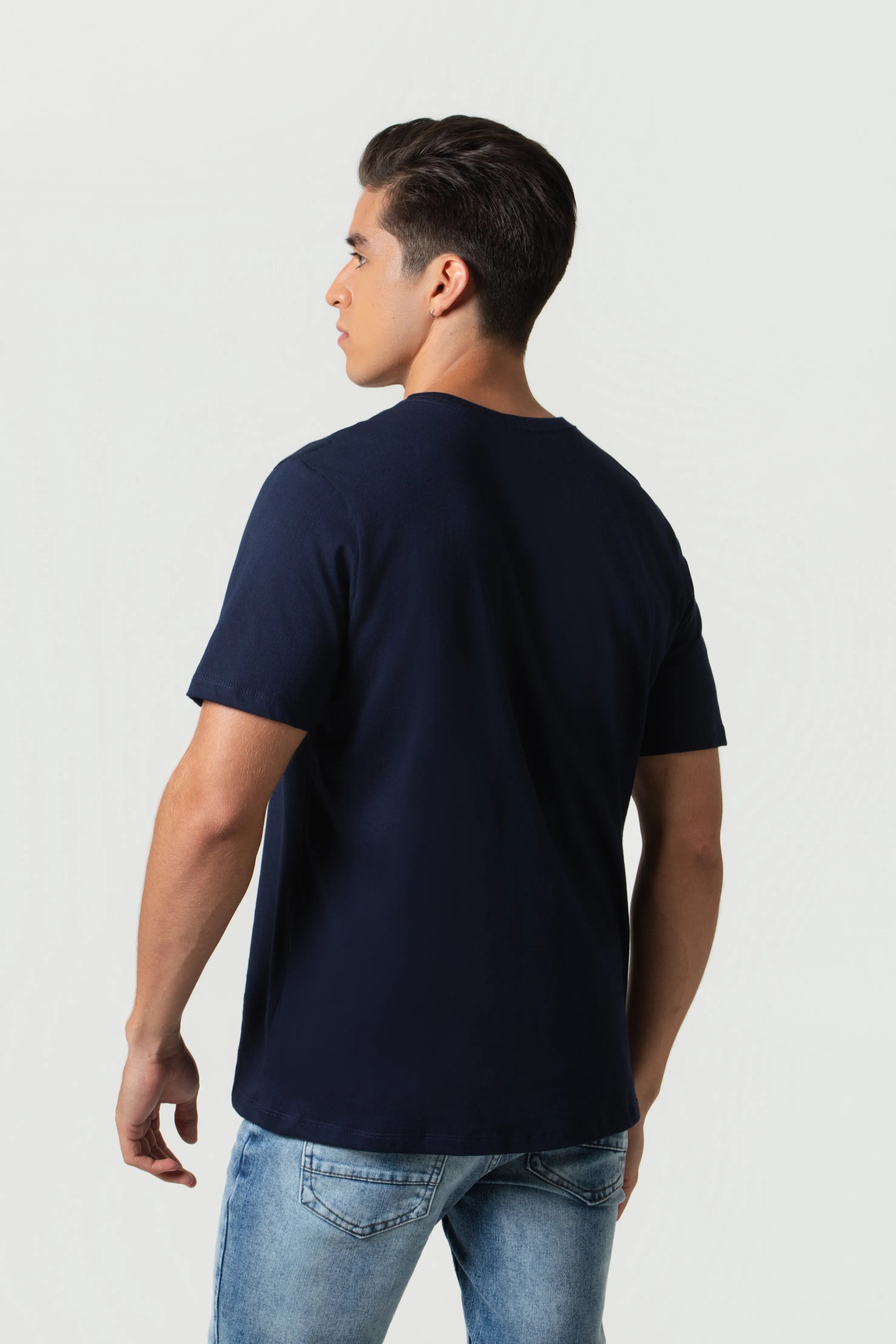 CAMISETA ESPECIAL ESTAMPADO LOCALIZADO COLOR AZUL OSCURO