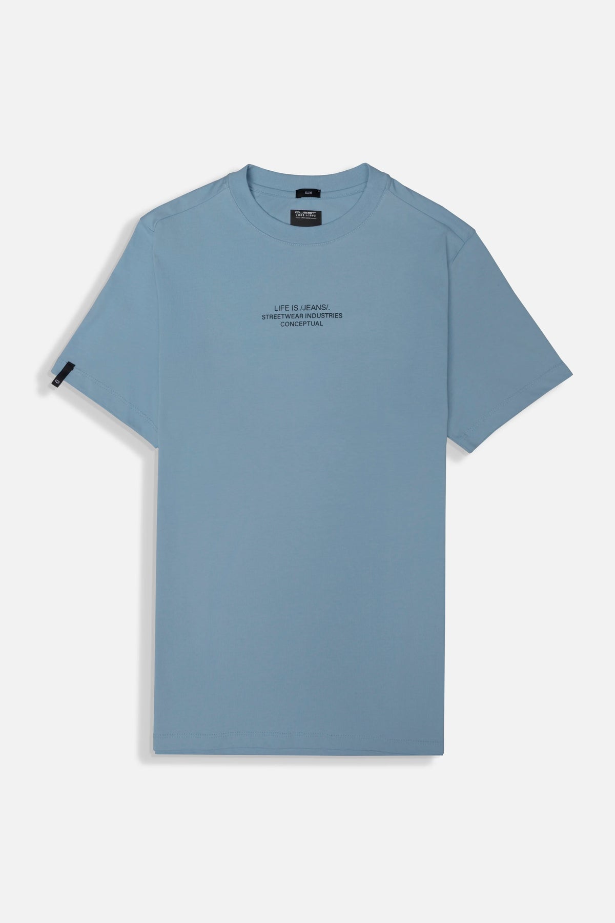 CAMISETA ESPECIAL ESTAMPADO LOCALIZADO COLOR AZUL MEDIO EMPOLVADO