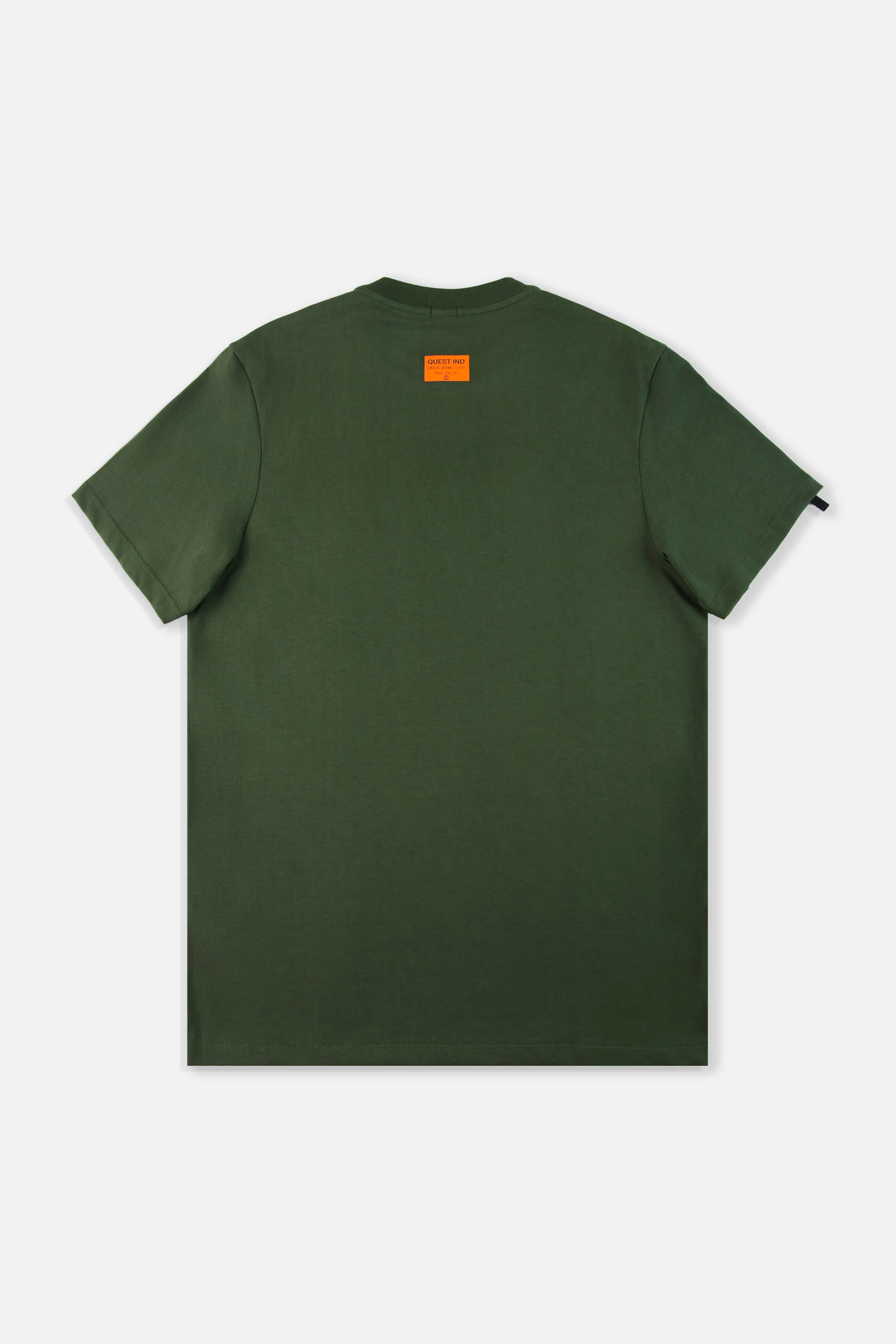 CAMISETA ESPECIAL ESTAMPADO LOCALIZADO COLOR BLACK FOREST