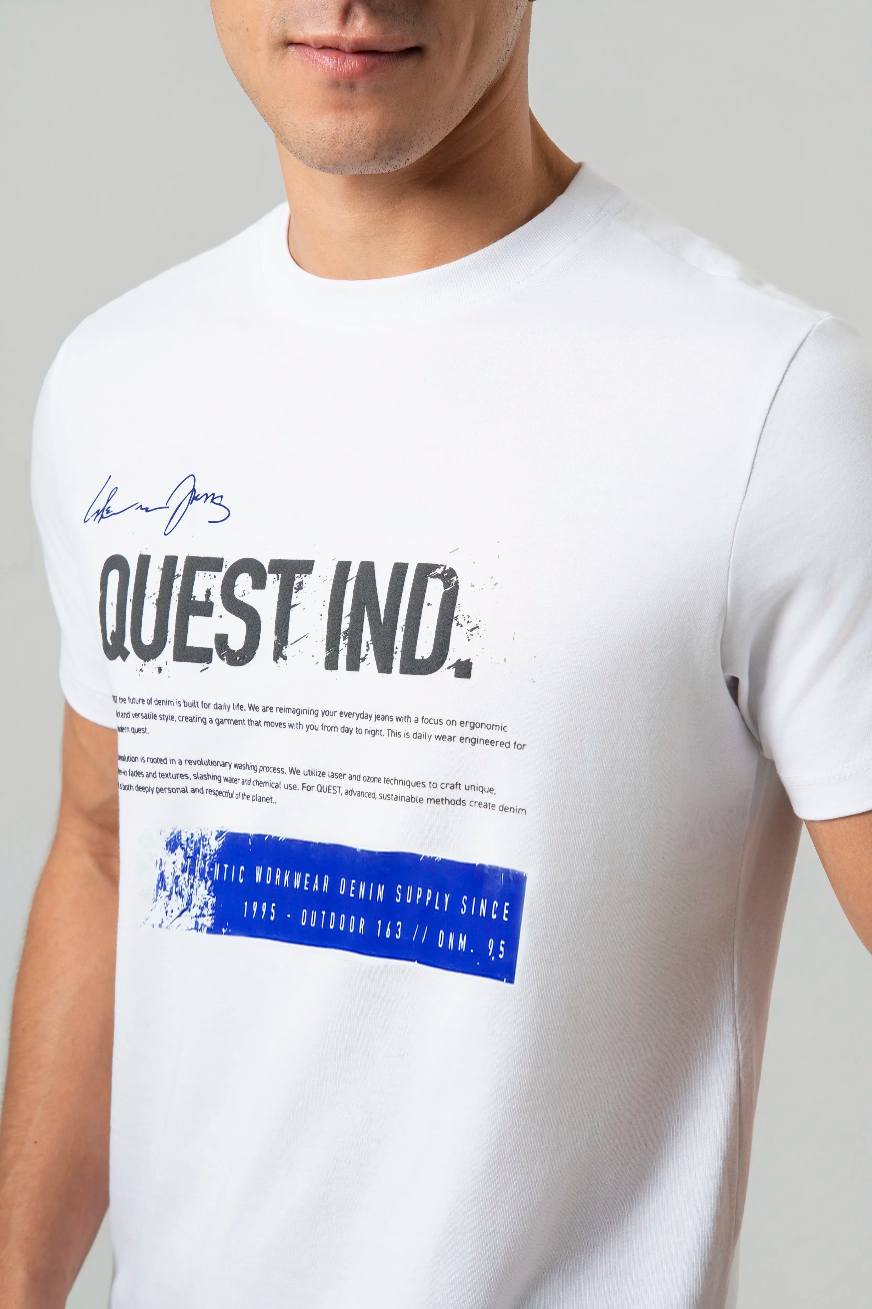 CAMISETA ESPECIAL ESTAMPADO LOCALIZADO COLOR BLANCO BLANCO