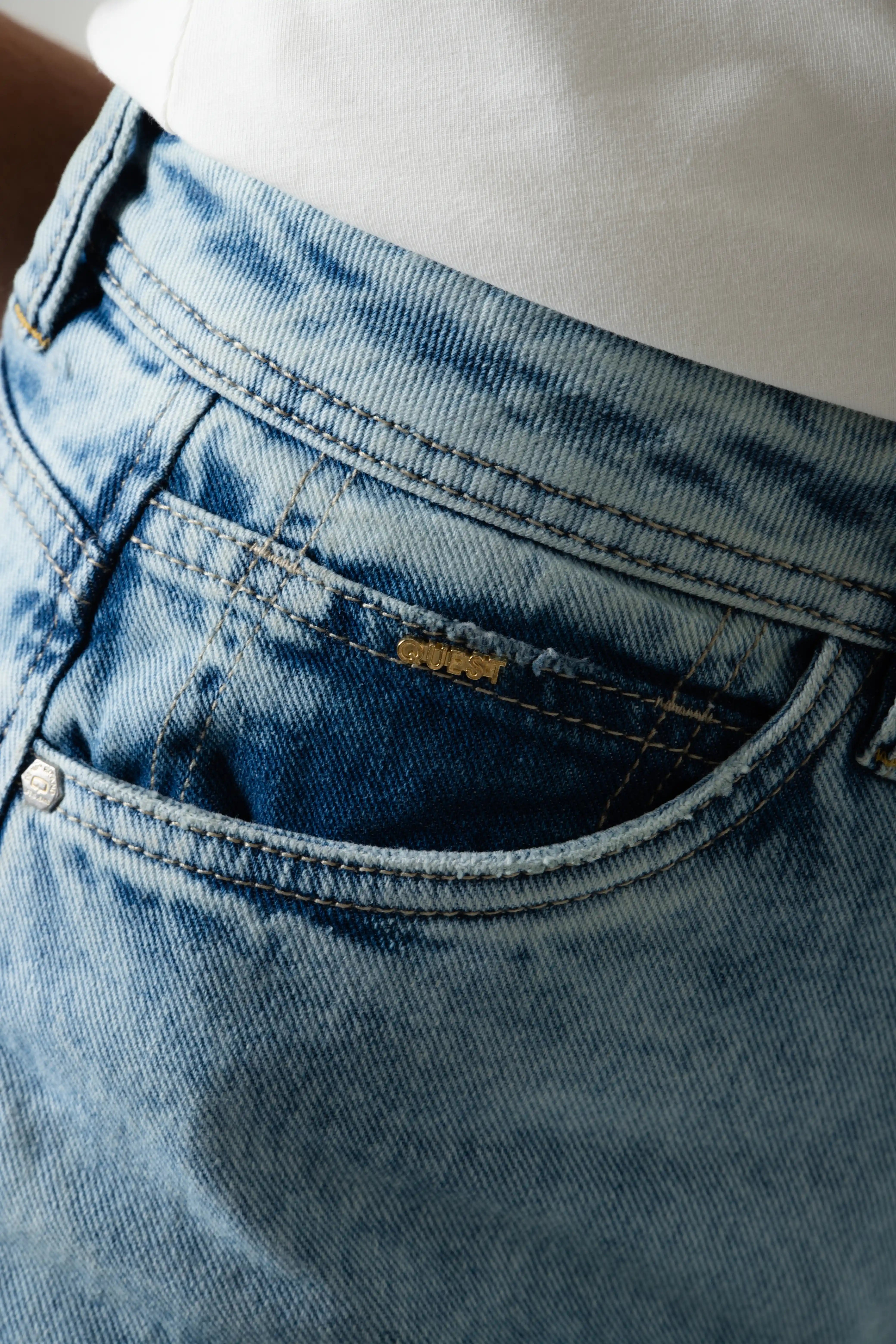 JEAN 5 BOLSILLOS COLOR AZUL CLARO