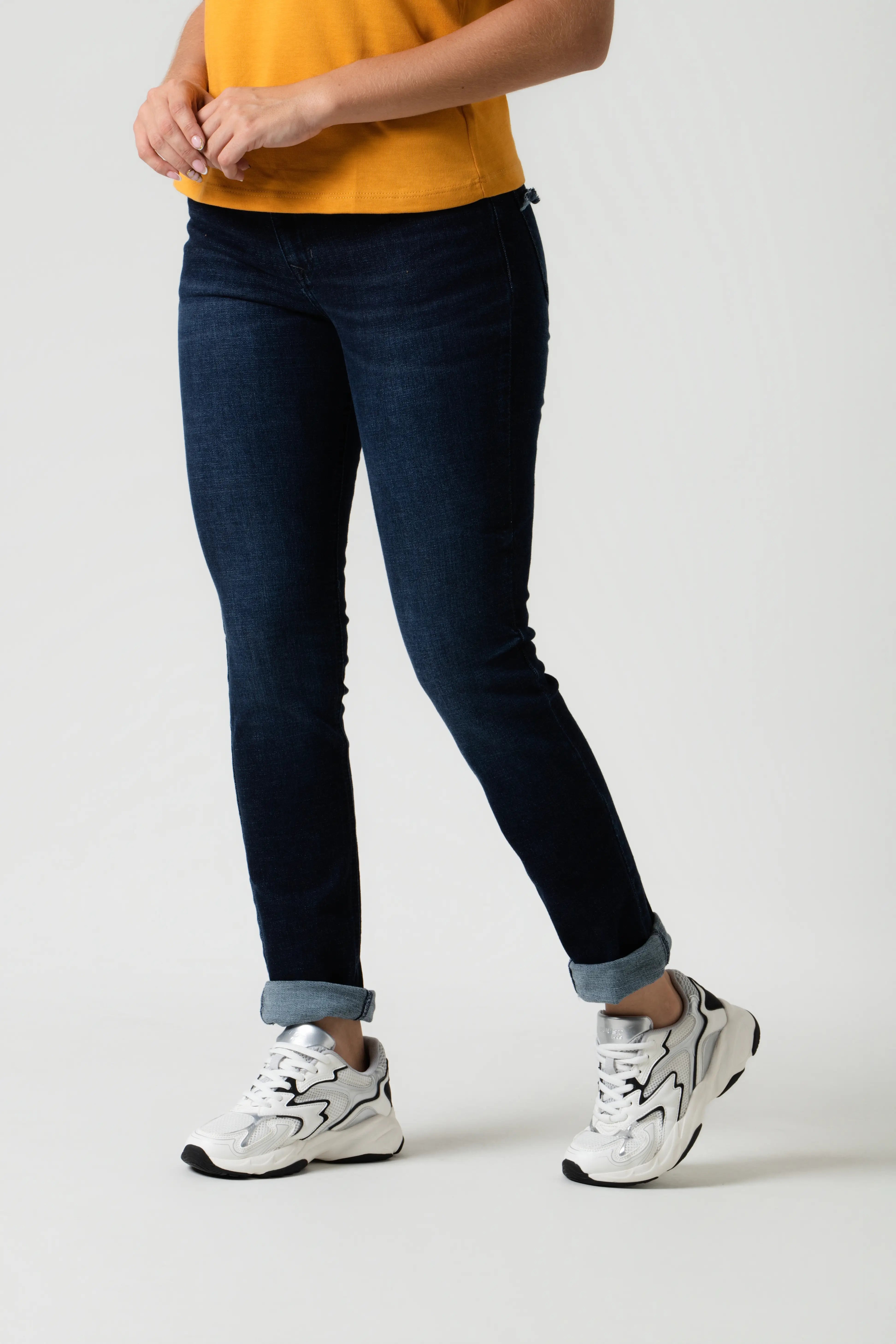 JEAN 5 BOLSILLOS COLOR AZUL OSCURO