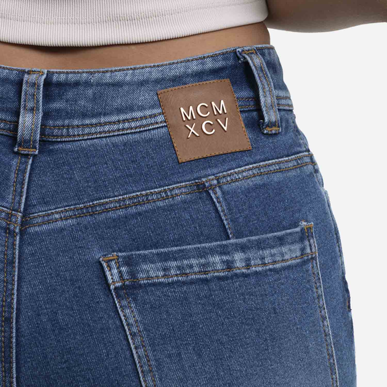 JEAN 5 BOLSILLOS COLOR AZUL MEDIO