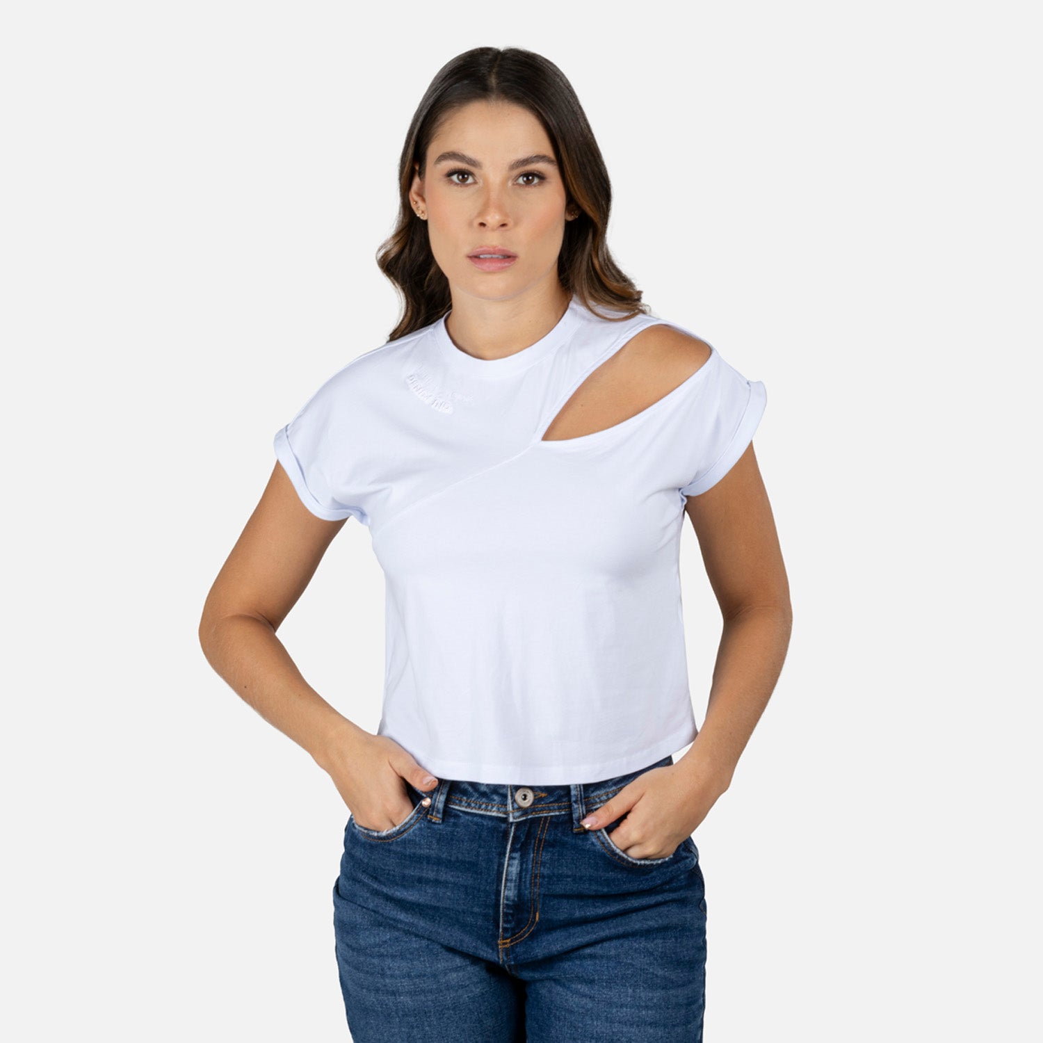 CAMISETA MANGA RODADA COLOR BLANCO OPTICO