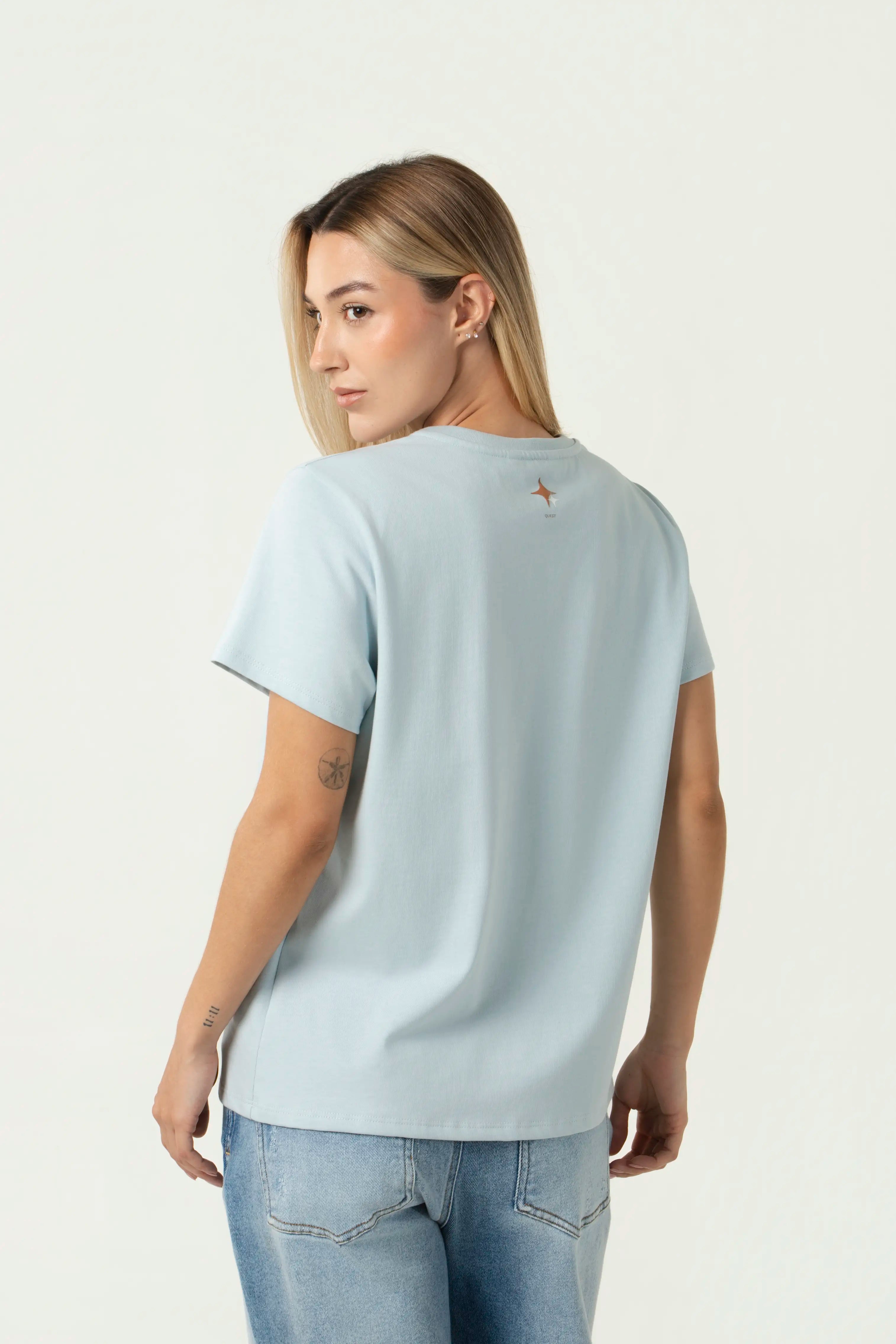 CAMISETA MANGA CORTA COLOR BABY BLUE