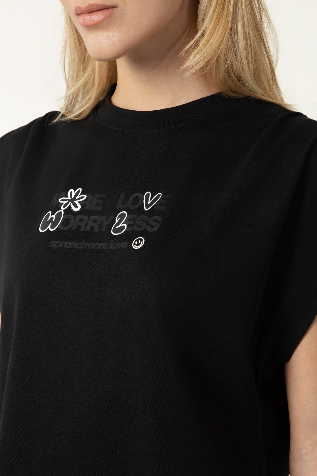 CAMISETA MANGA CORTA COLOR NEGRO