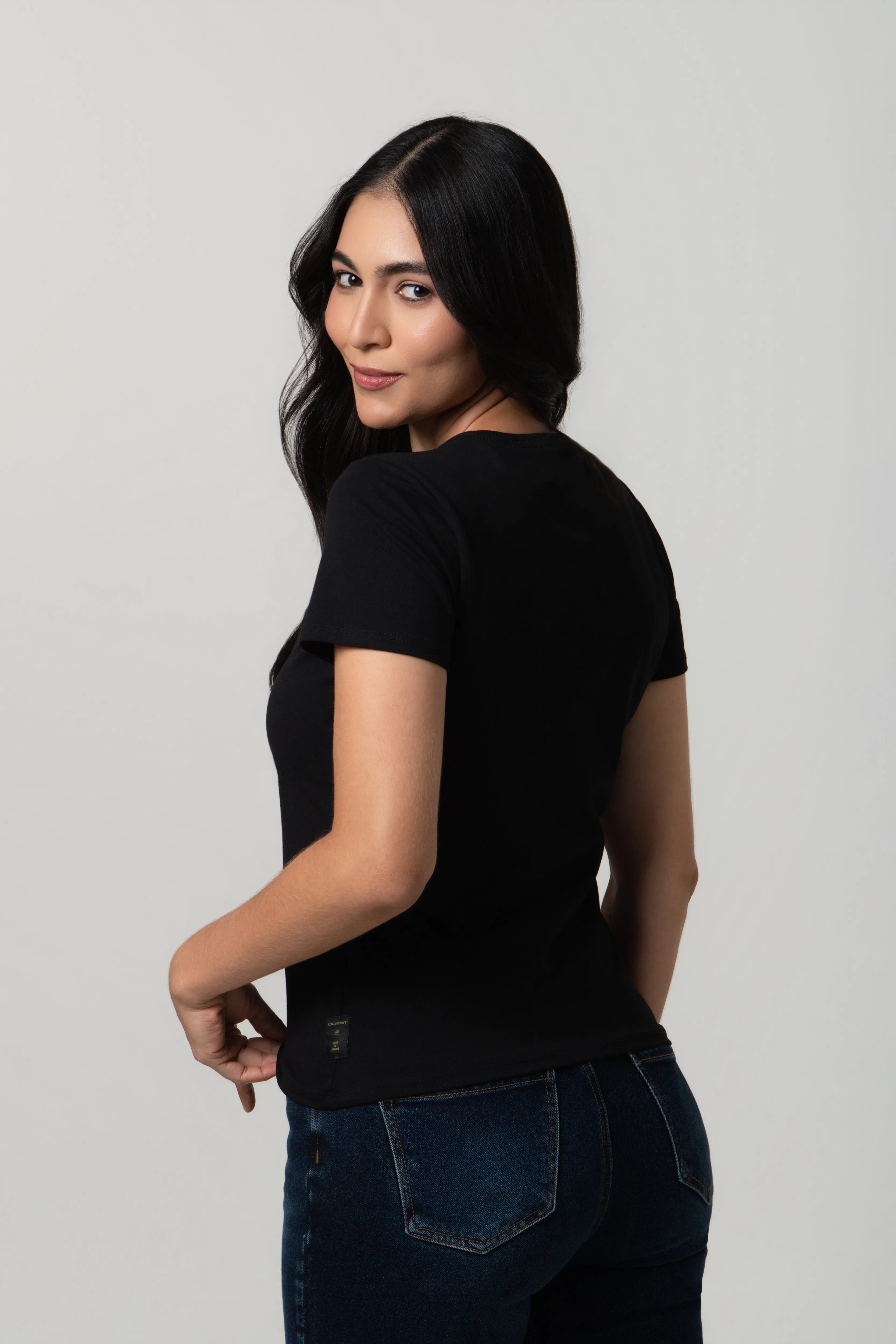 CAMISETA PREMIUM MANGA CORTA COLOR NEGRO