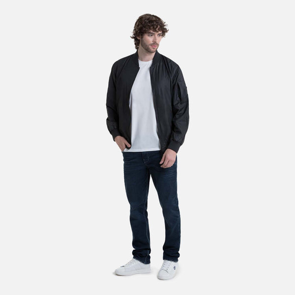 CHAQUETA BOMBER COLOR NEGRO