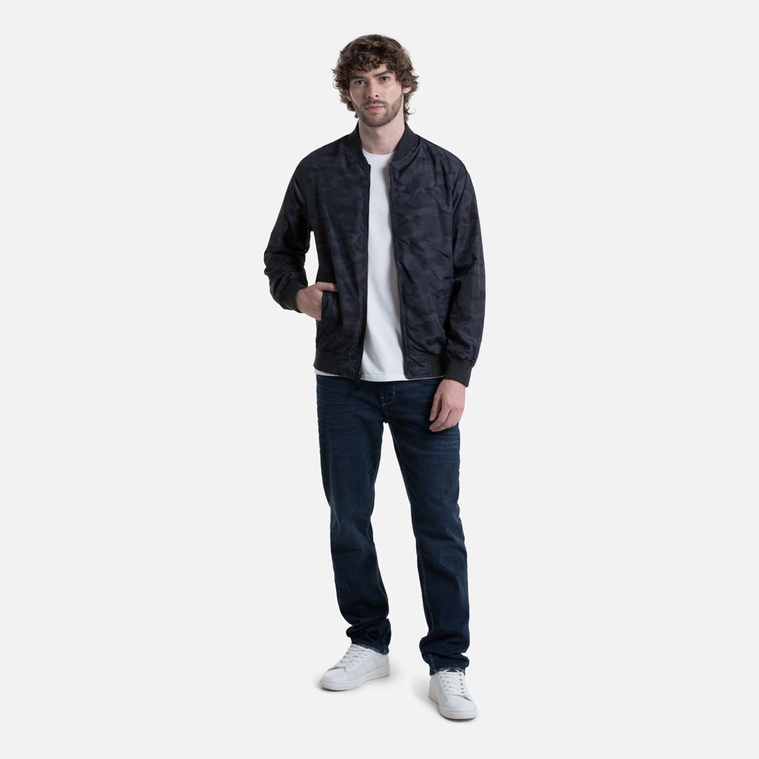 CHAQUETA BOMBER COLOR NEGRO