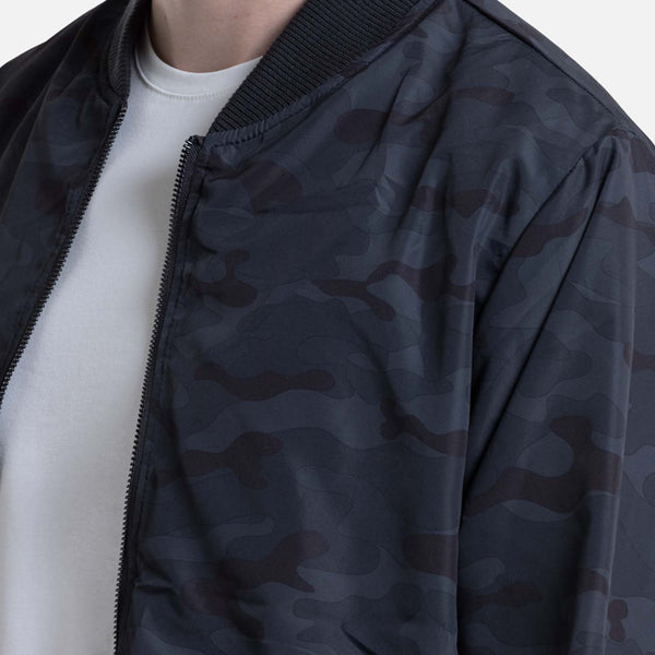 CHAQUETA BOMBER COLOR NEGRO
