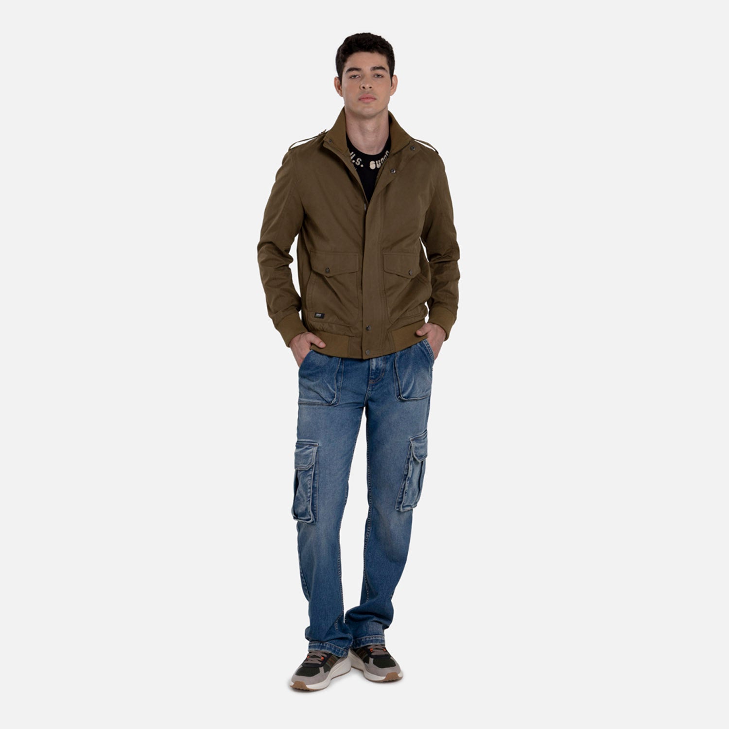 CHAQUETA BOMBER COLOR VERDE MILITAR