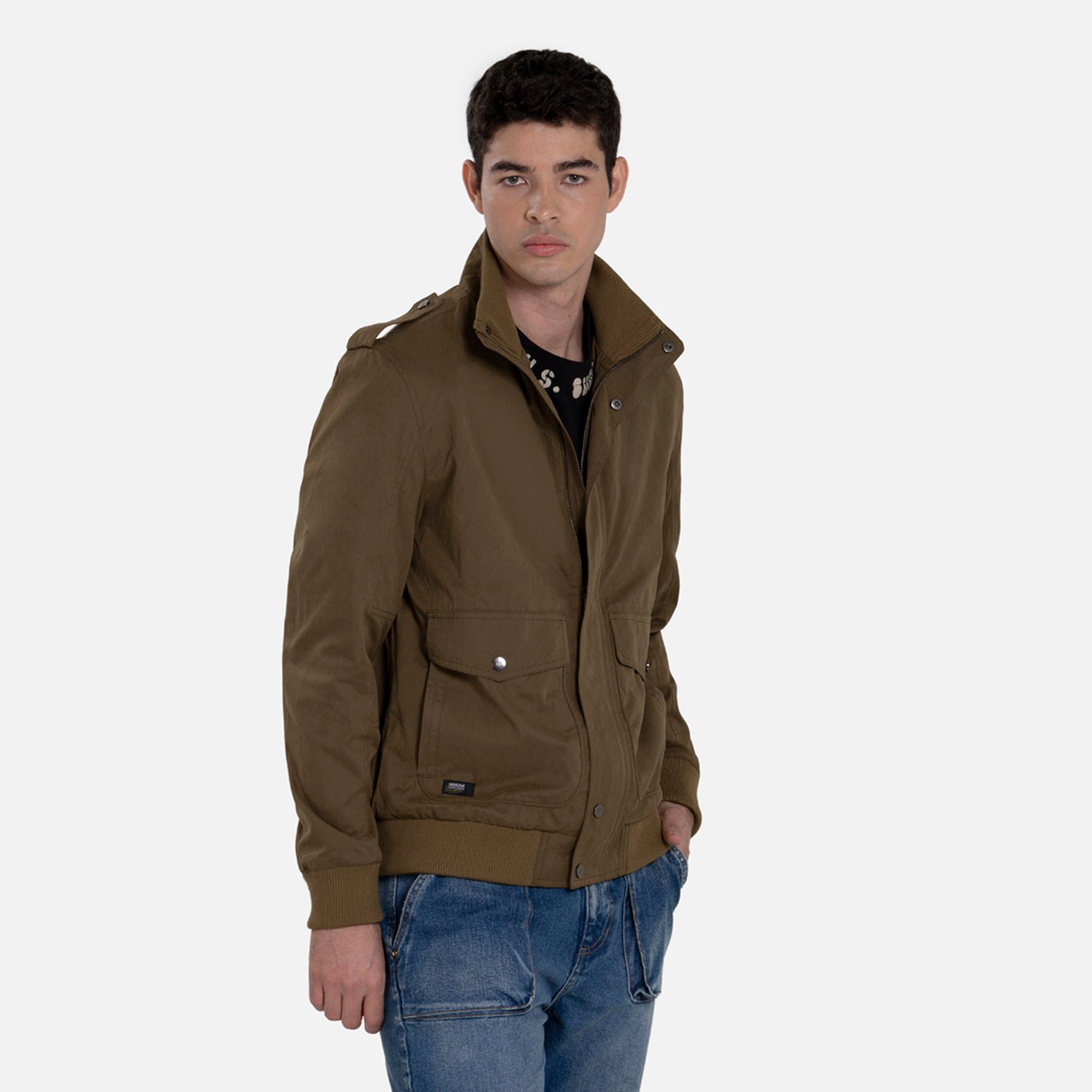 CHAQUETA BOMBER COLOR VERDE MILITAR