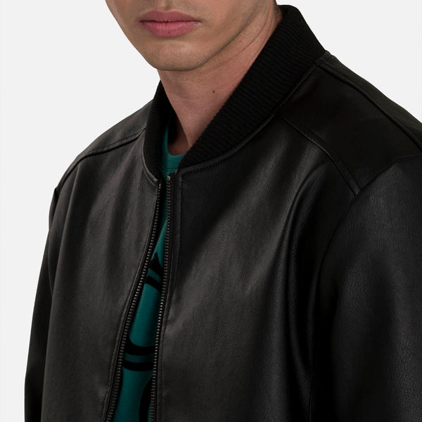 CHAQUETA BOMBER COLOR NEGRO