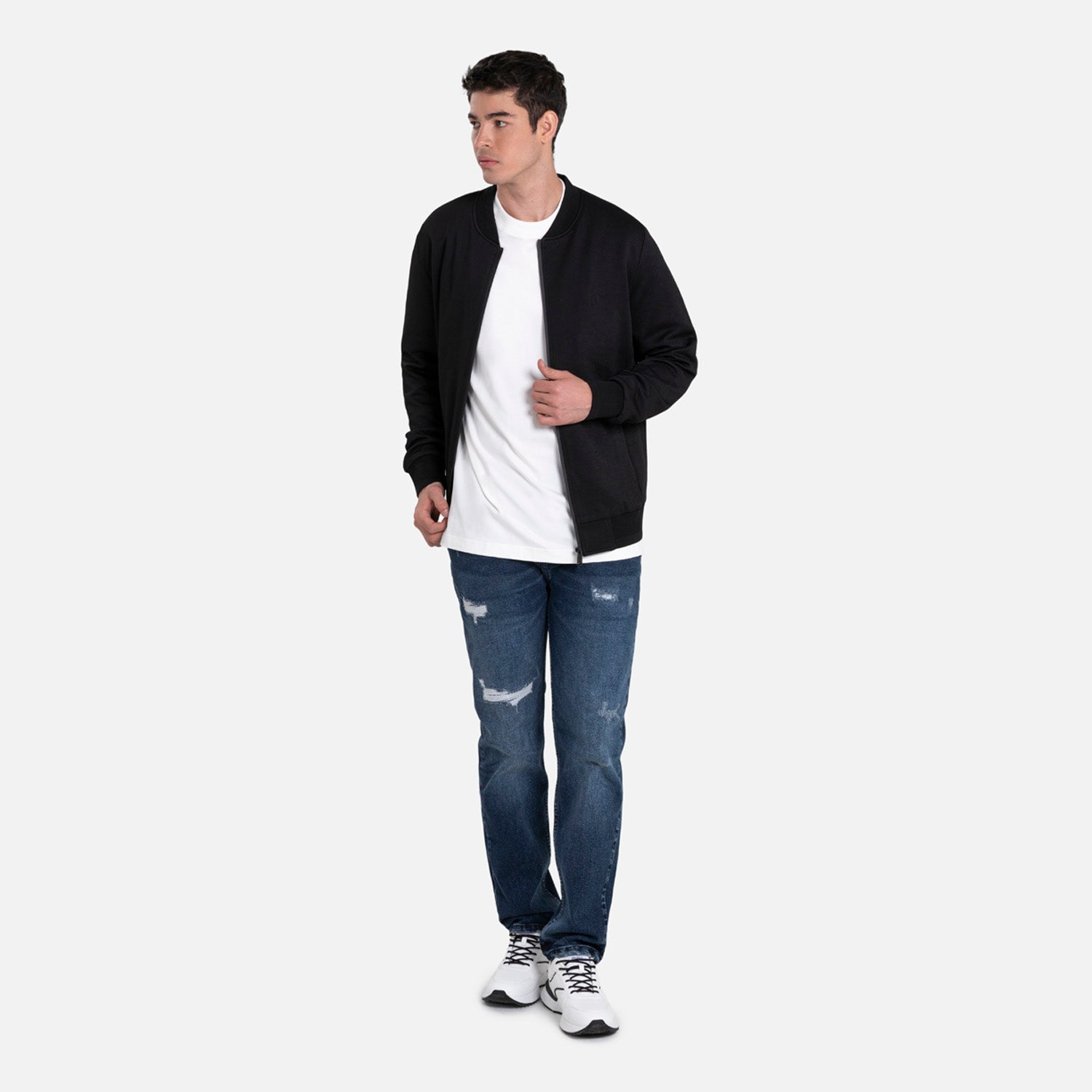 CHAQUETA BOMBER COLOR NEGRO