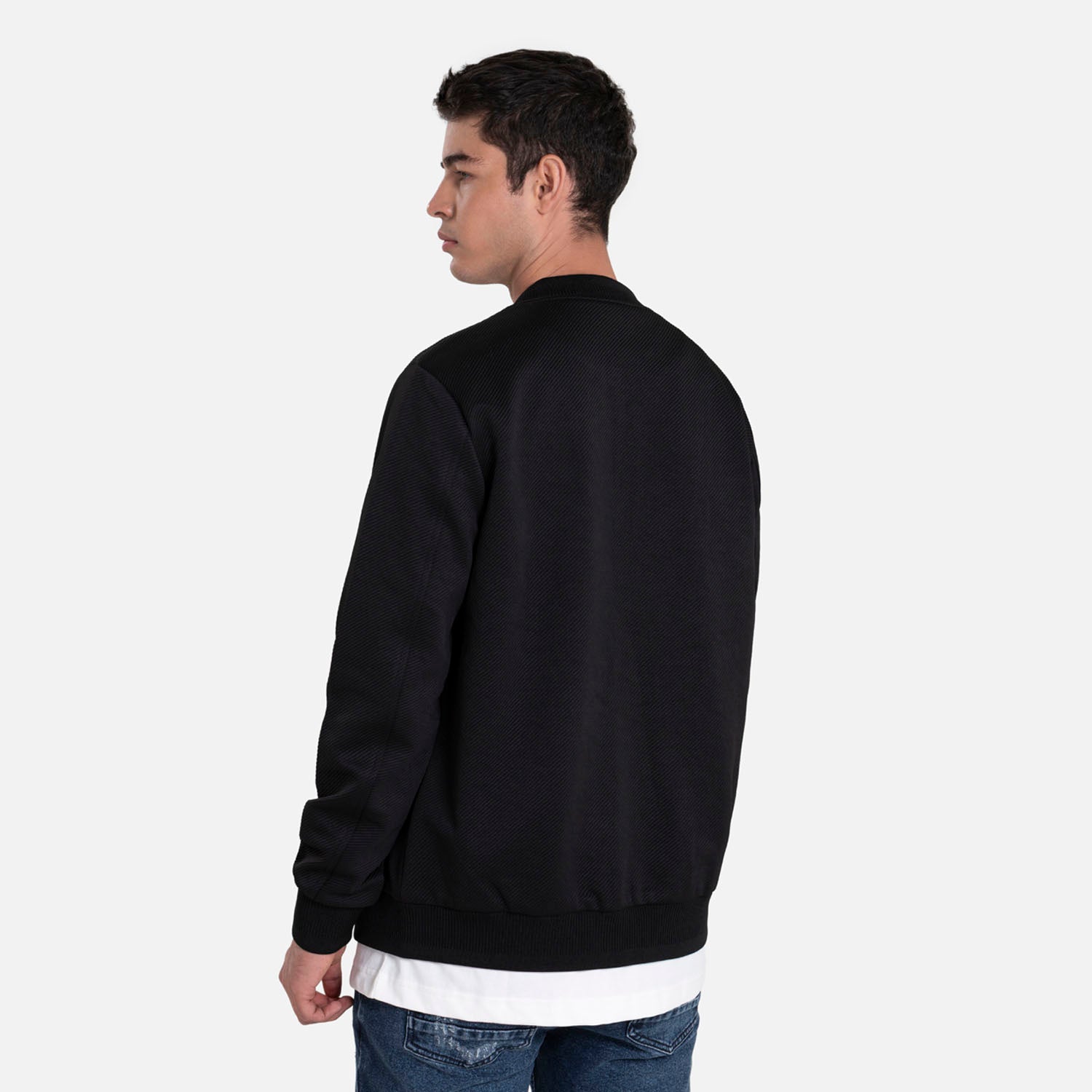 CHAQUETA BOMBER COLOR NEGRO