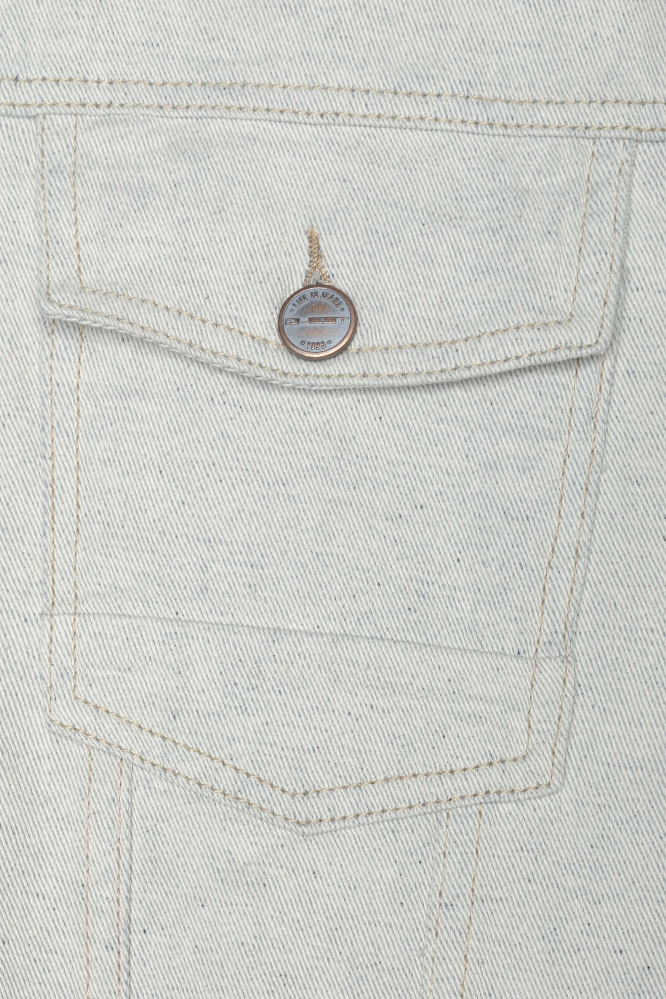 CHAQUETA TRUCKER COLOR AZUL MEDIO