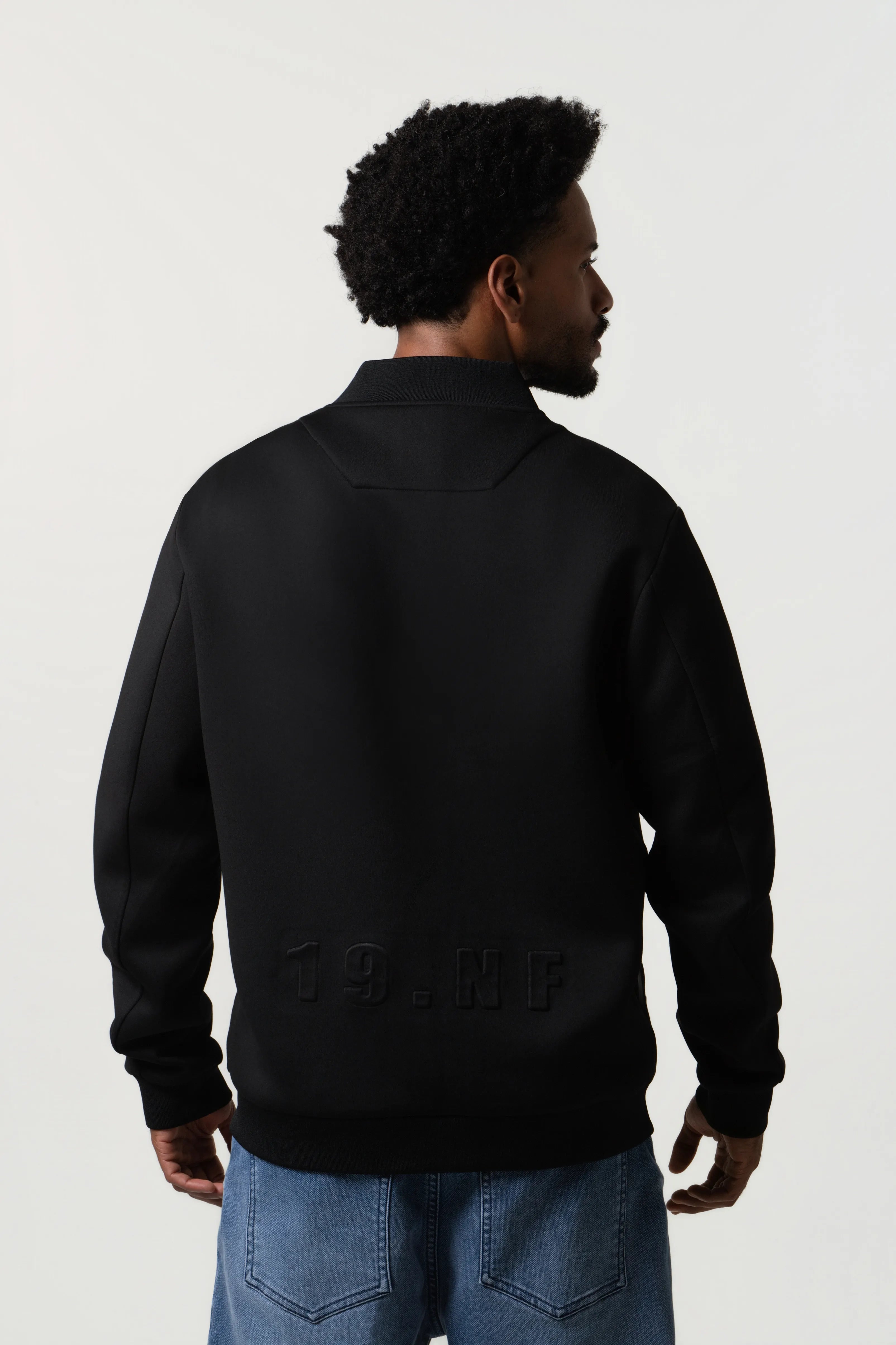 CHAQUETA BOMBER COLOR NEGRO