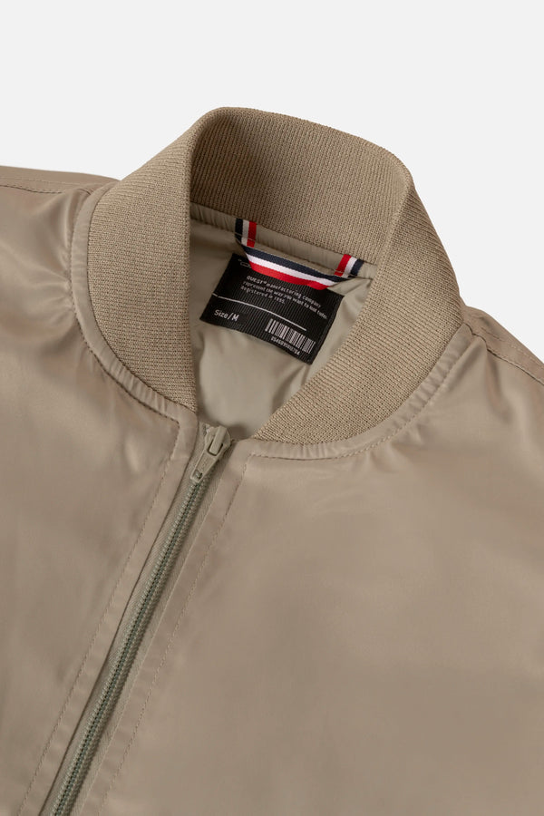 CHAQUETA BOMBER COLOR AVENA