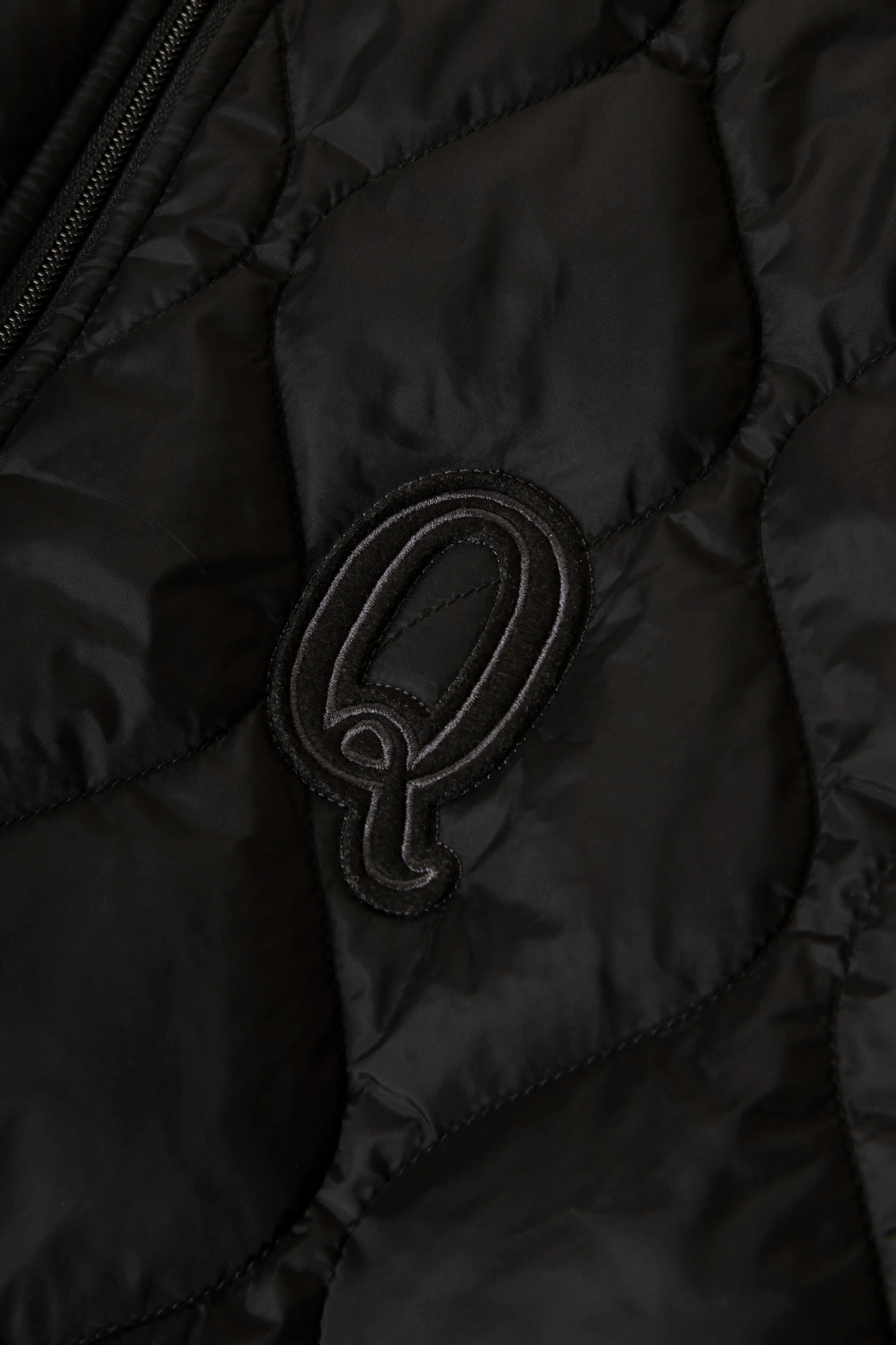 CHAQUETA BOMBER COLOR NEGRO