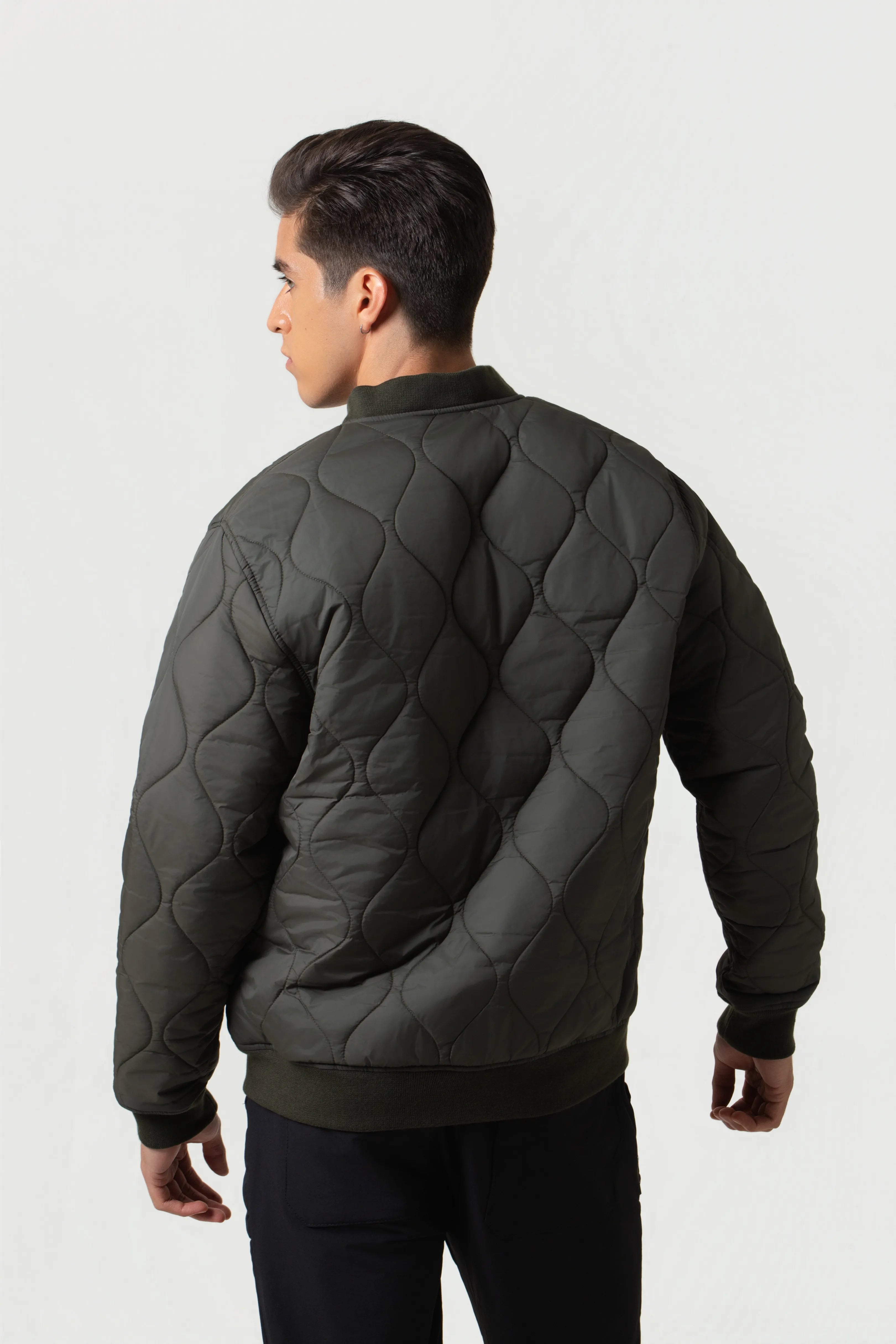 CHAQUETA BOMBER COLOR VERDE MILITAR
