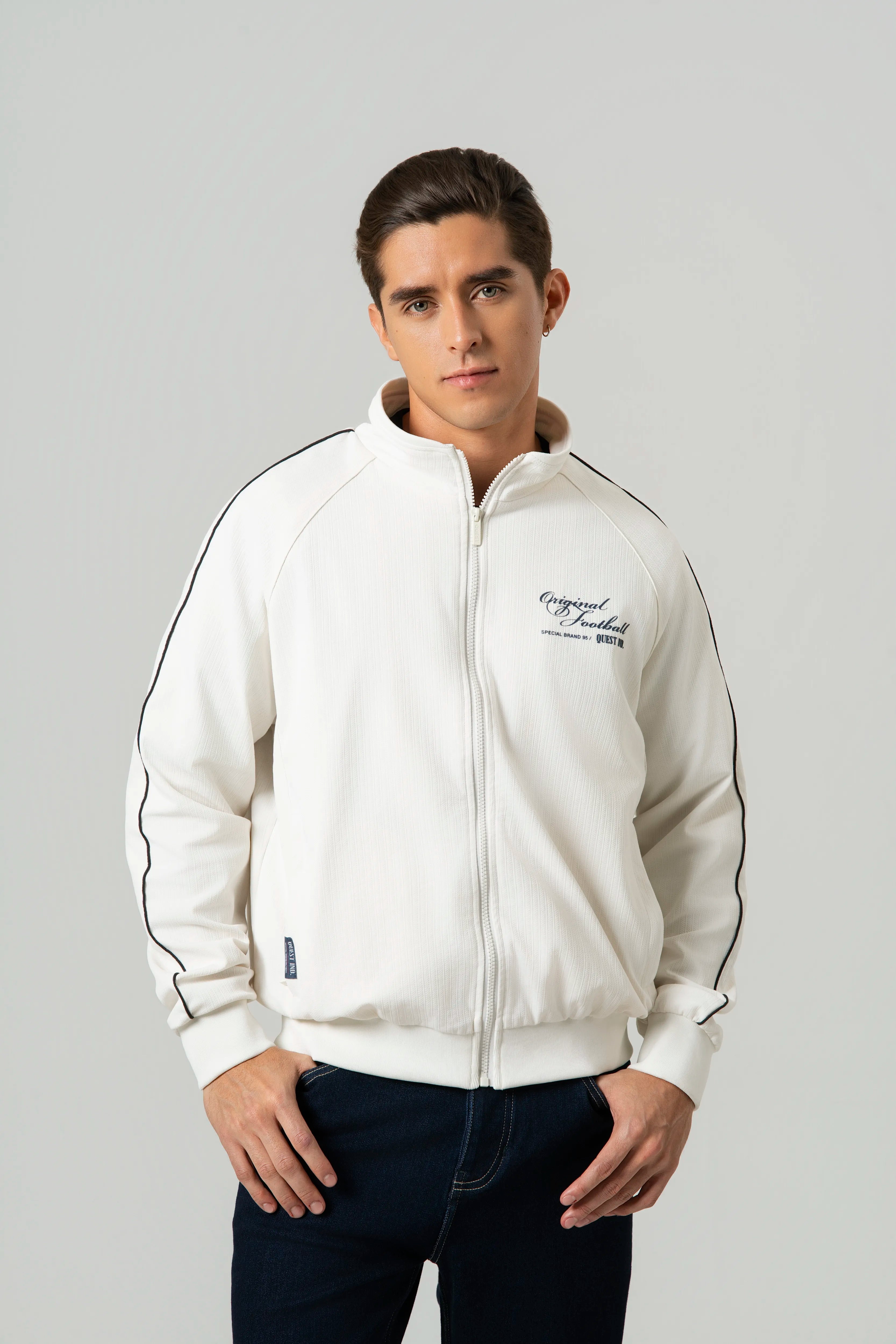 CHAQUETA BOMBER COLOR IVORY
