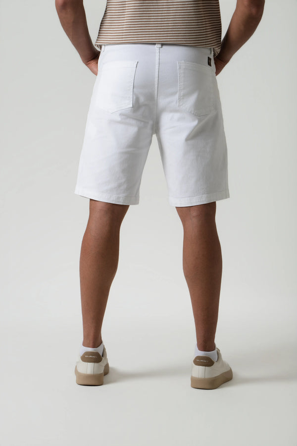 BERMUDA 5 BOLSILLOS COLOR BLANCO OPTICO