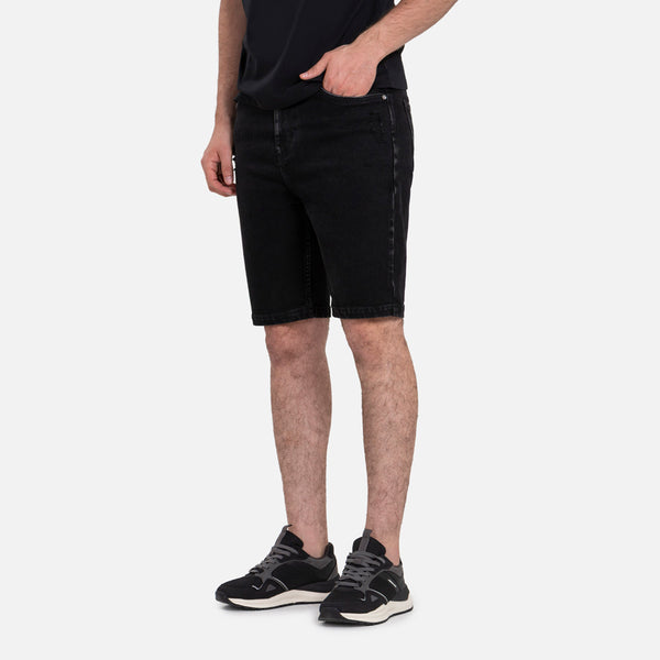 BERMUDA 5 BOLSILLOS COLOR NEGRO