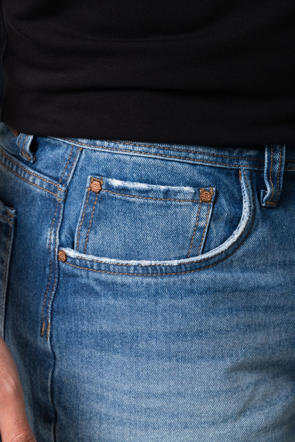 BERMUDA 5 BOLSILLOS COLOR AZUL MEDIO