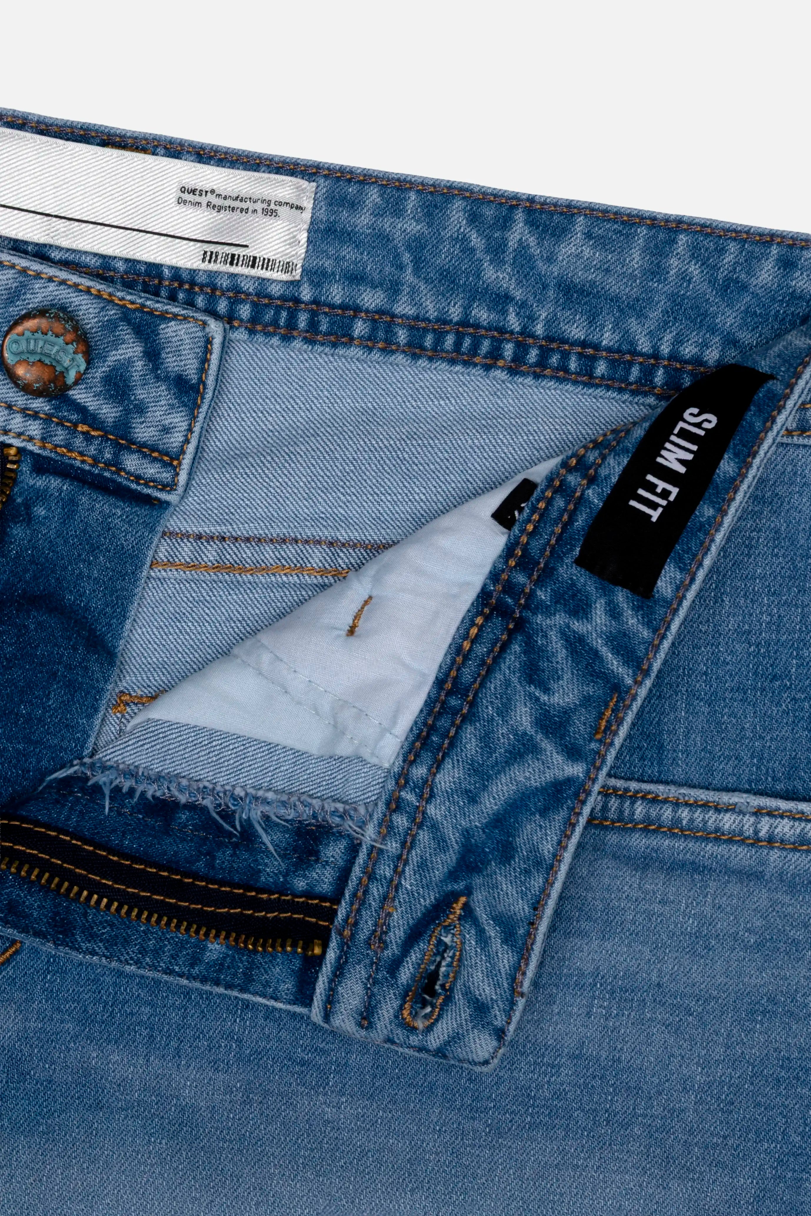 BERMUDA 5 BOLSILLOS COLOR AZUL CLARO