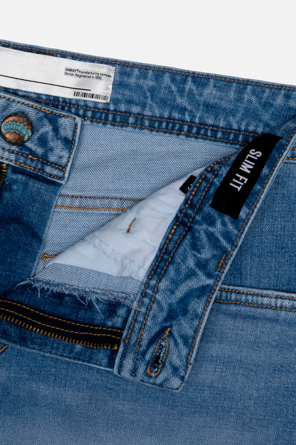 BERMUDA 5 BOLSILLOS COLOR AZUL CLARO